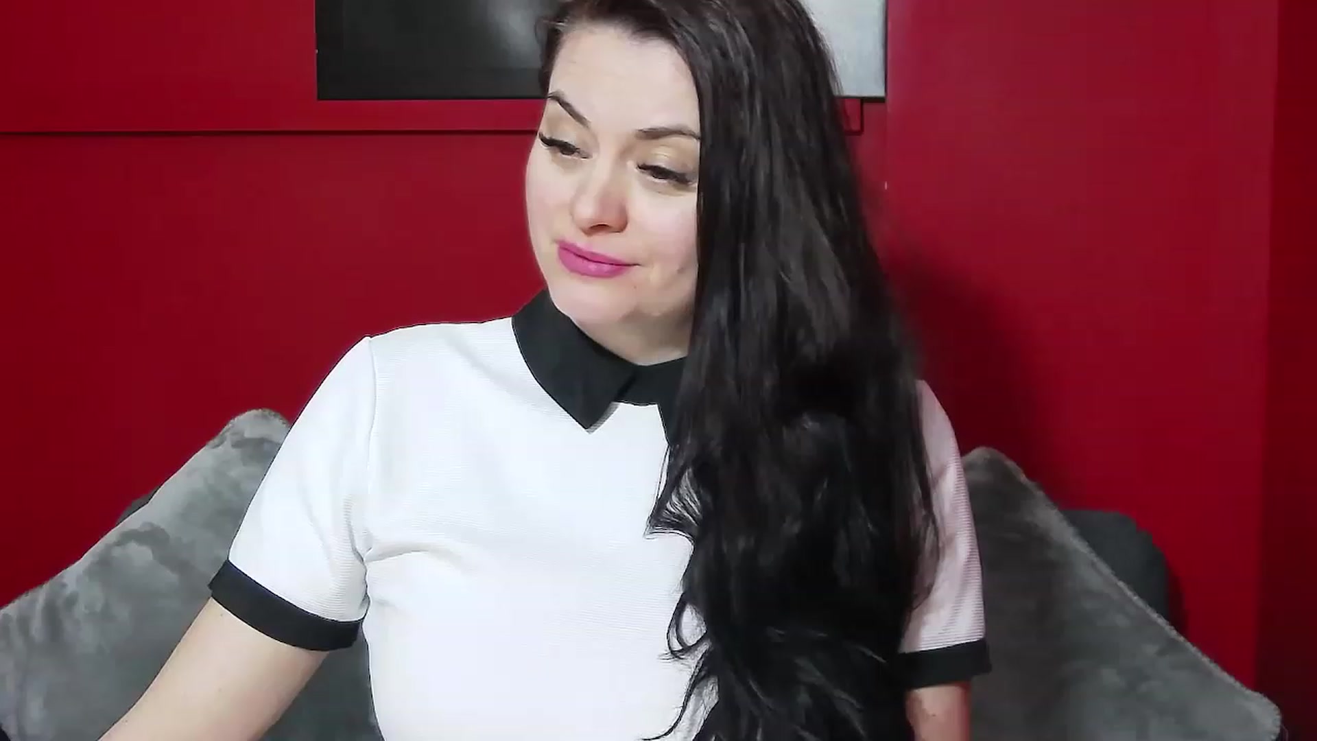 Gallery image thumbnail from ForeverChic's myfreecams stream on, 03/10/2023, 12:08 image 8 of 20