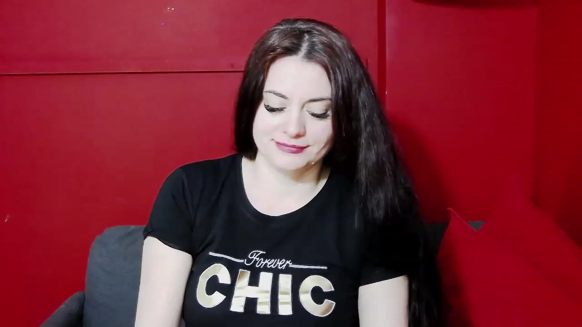 Gallery image thumbnail from ForeverChic's myfreecams stream on, 04/01/2023, 14:27 image 4 of 20