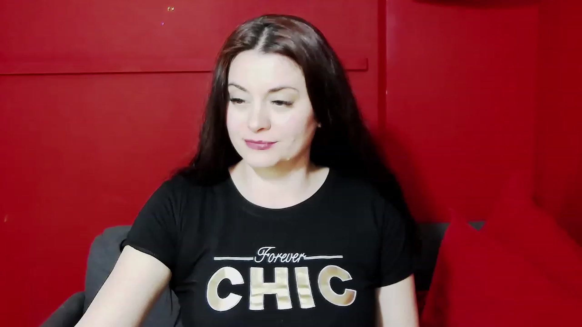 Gallery image thumbnail from ForeverChic's myfreecams stream on, 04/01/2023, 14:27 image 11 of 20