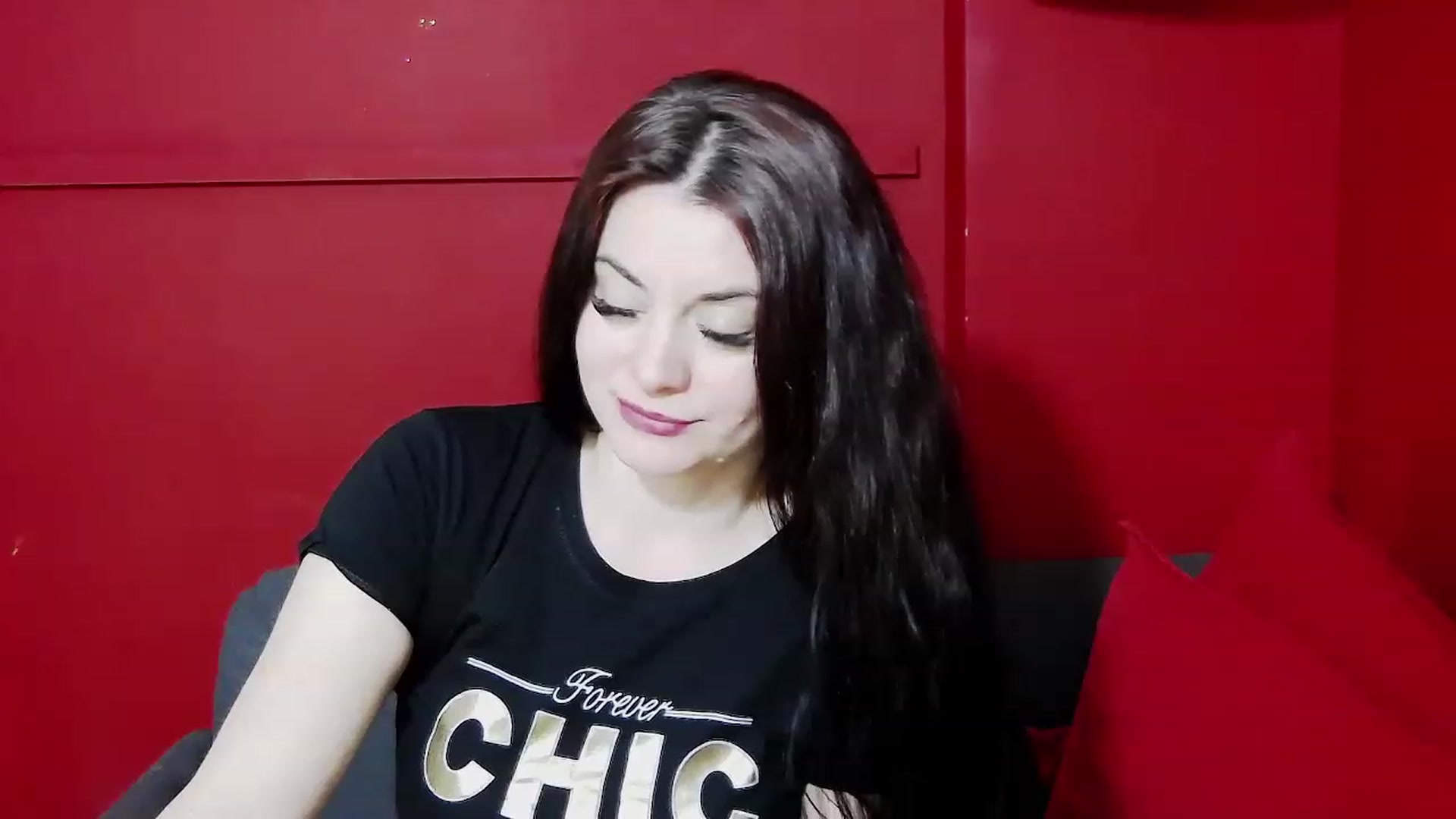 Gallery image thumbnail from ForeverChic's myfreecams stream on, 04/01/2023, 14:27 image 5 of 20