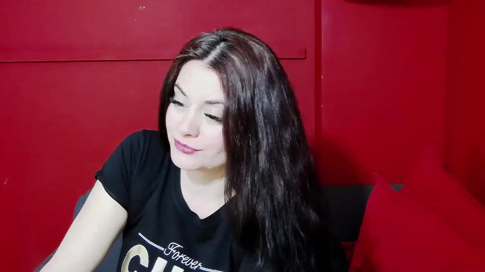 Gallery image thumbnail from ForeverChic's myfreecams stream on, 04/01/2023, 14:27 image 6 of 20