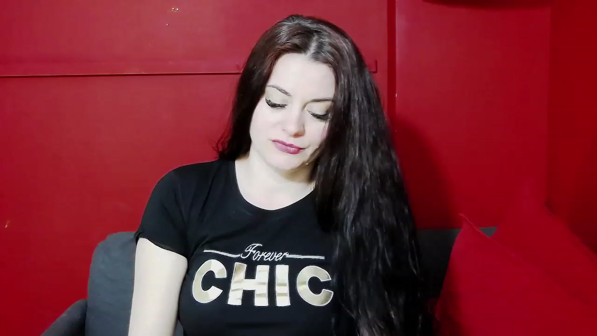 Gallery image thumbnail from ForeverChic's myfreecams stream on, 04/01/2023, 14:27 image 9 of 20
