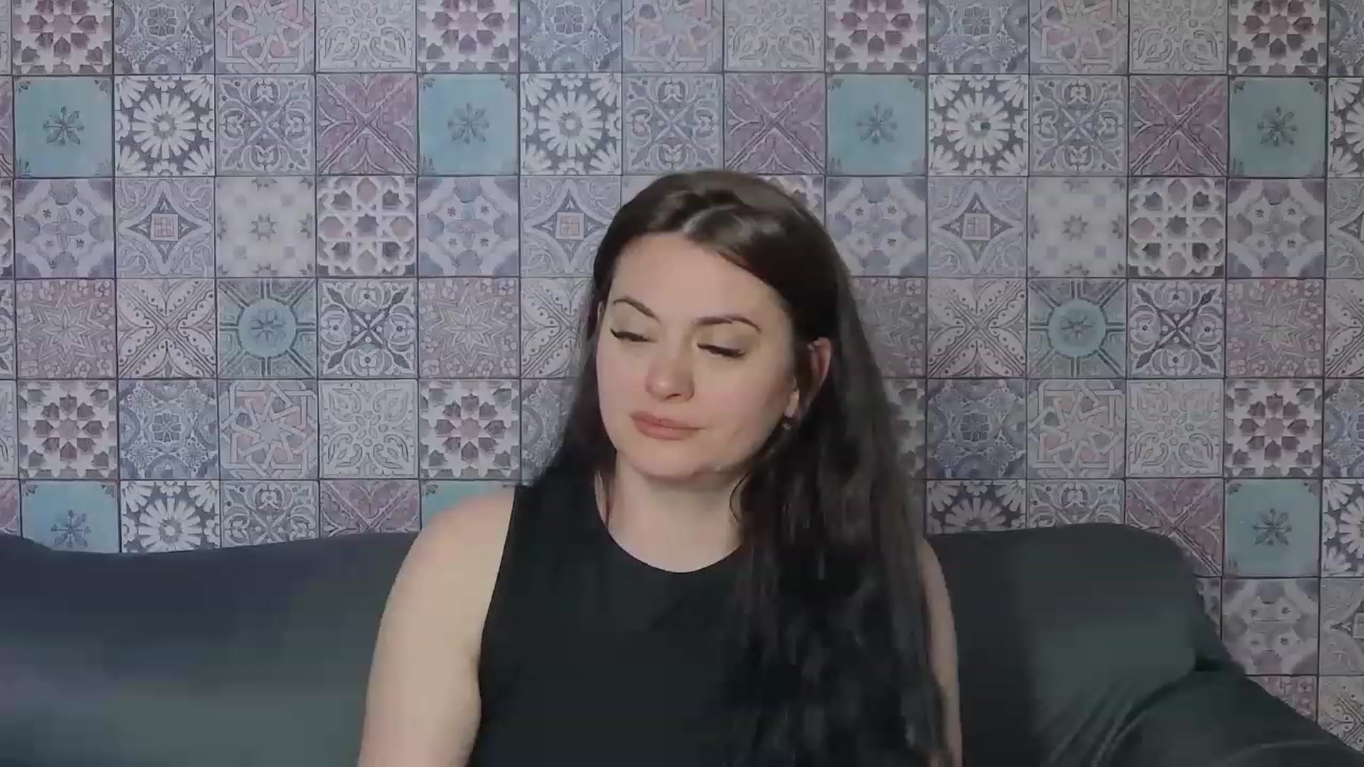 Gallery image thumbnail from ForeverChic's myfreecams stream on, 06/08/2023, 08:56 image 16 of 20