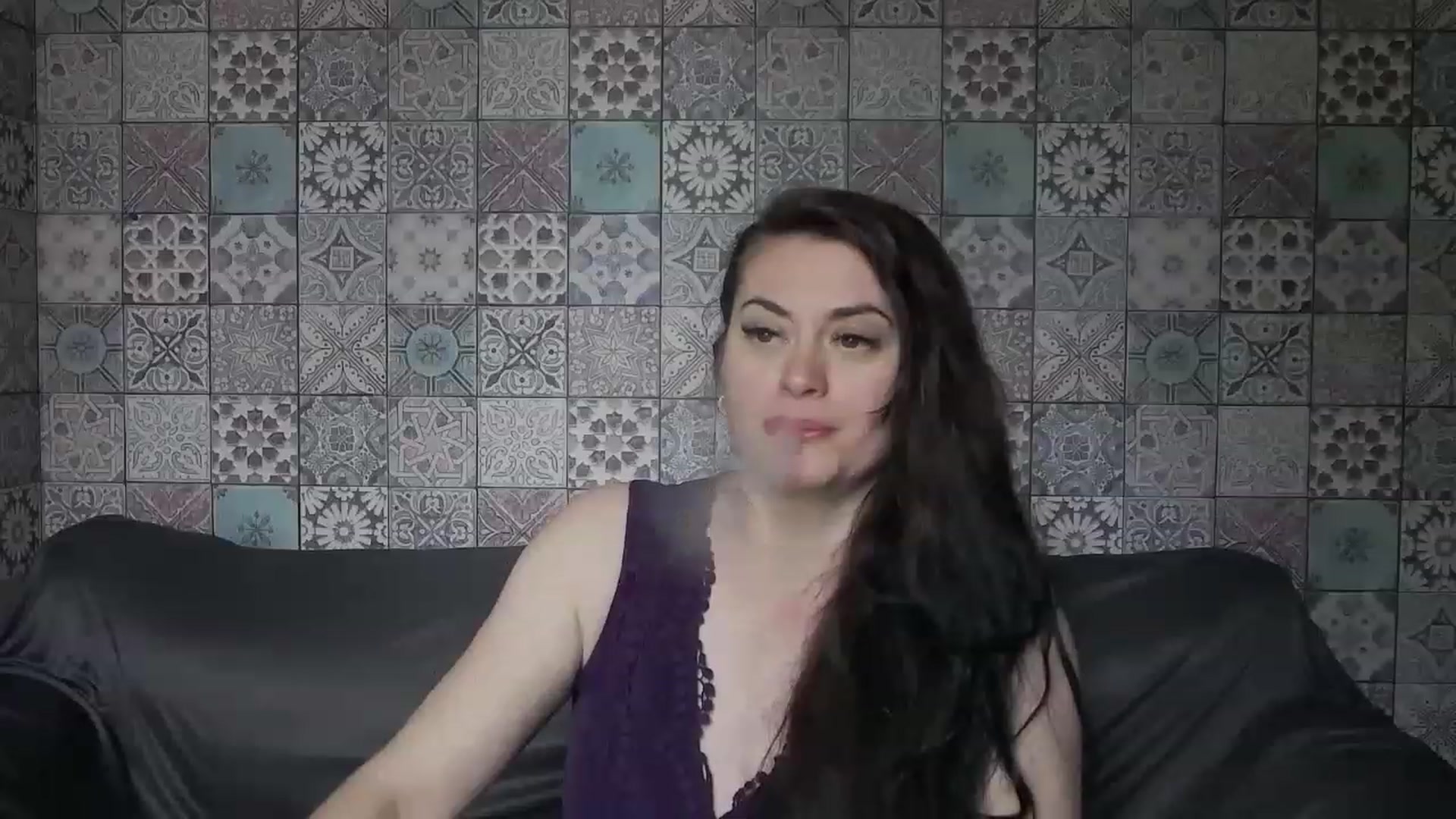 Gallery image thumbnail from ForeverChic's myfreecams stream on, 06/09/2023, 08:20 image 7 of 20