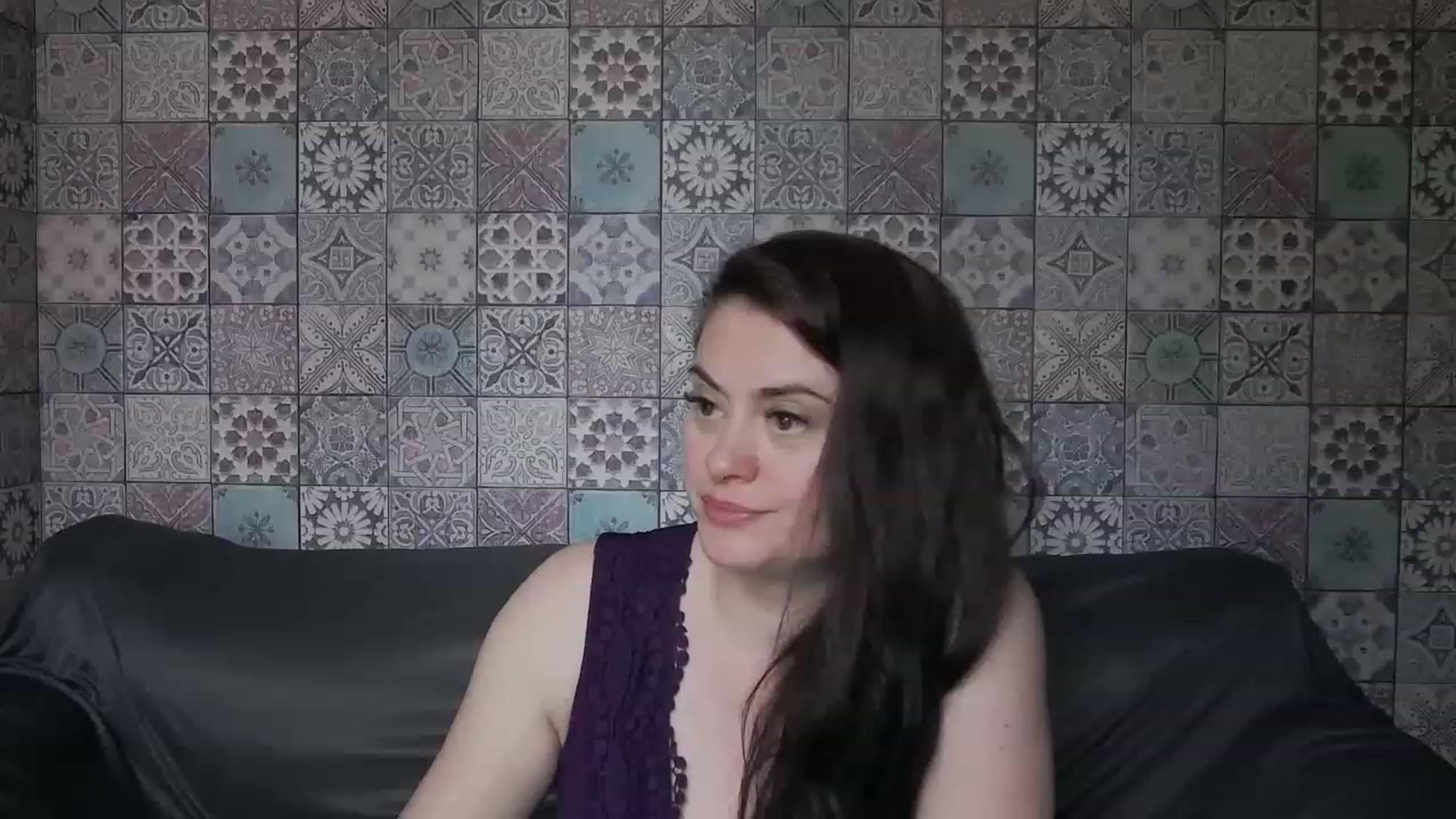 Gallery image thumbnail from ForeverChic's myfreecams stream on, 06/09/2023, 08:20 image 16 of 20