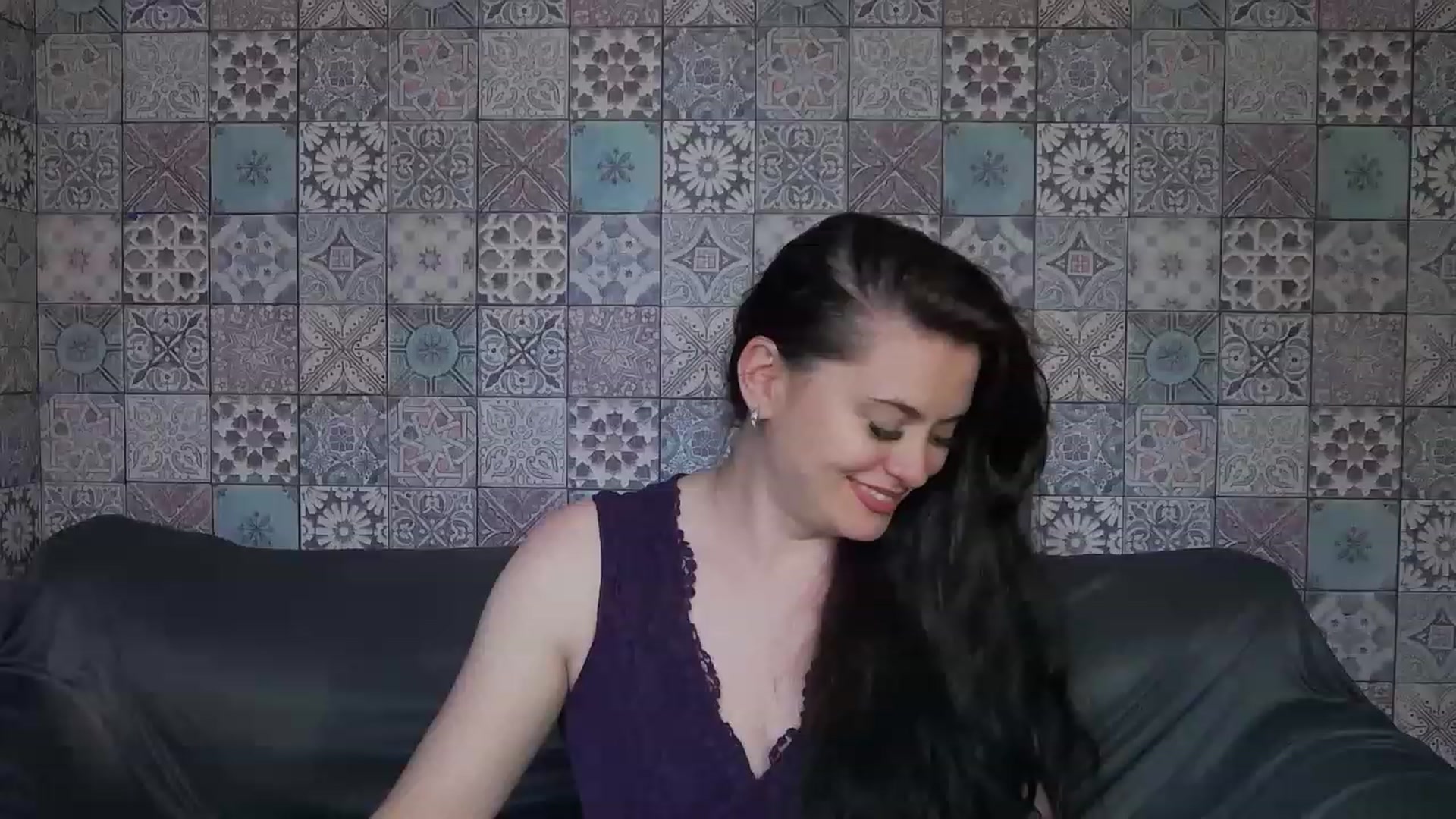 Gallery image thumbnail from ForeverChic's myfreecams stream on, 06/09/2023, 10:18 image 1 of 20