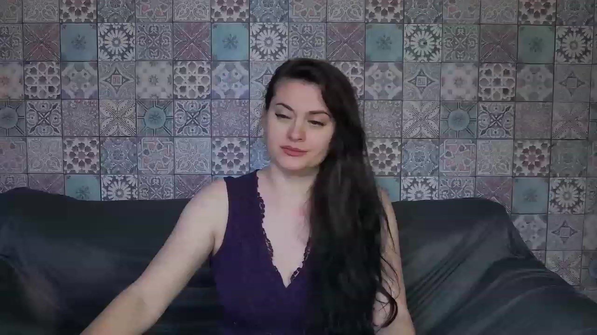 Gallery image thumbnail from ForeverChic's myfreecams stream on, 06/09/2023, 10:18 image 13 of 20