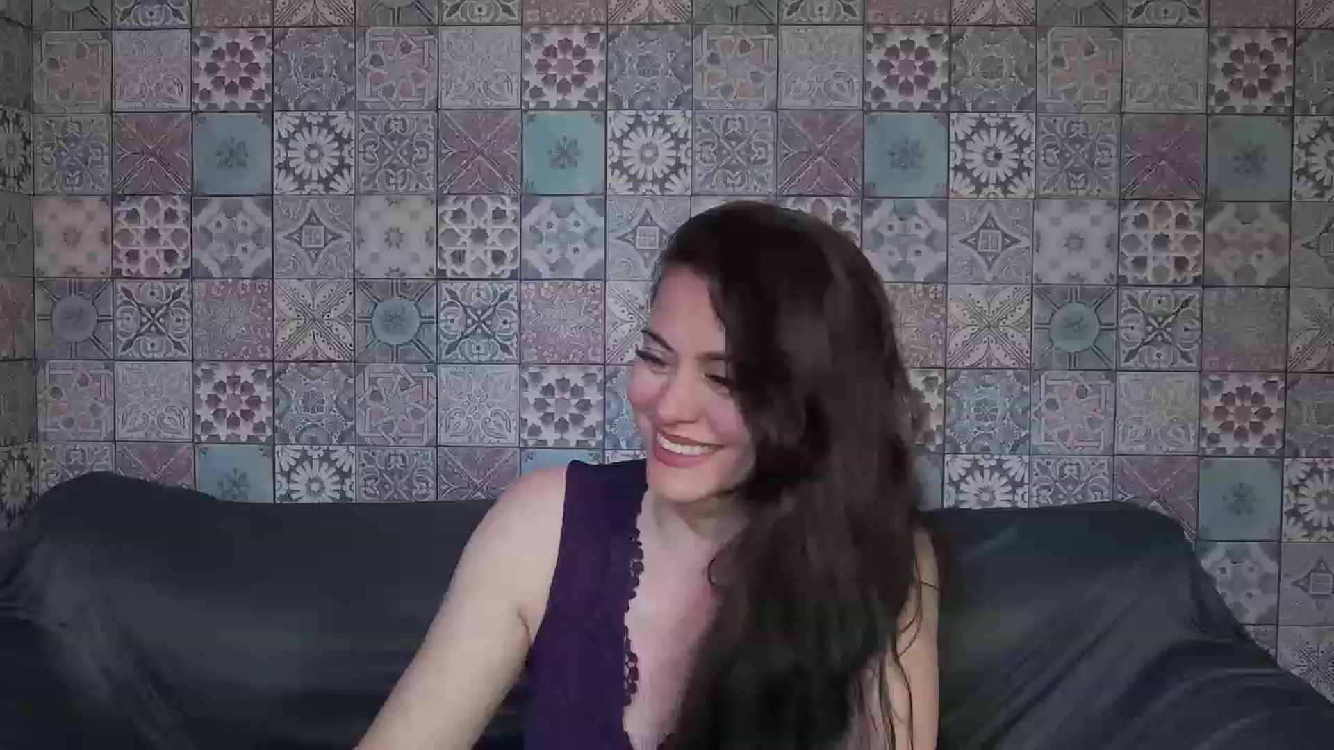 Gallery image thumbnail from ForeverChic's myfreecams stream on, 06/09/2023, 10:18 image 3 of 20
