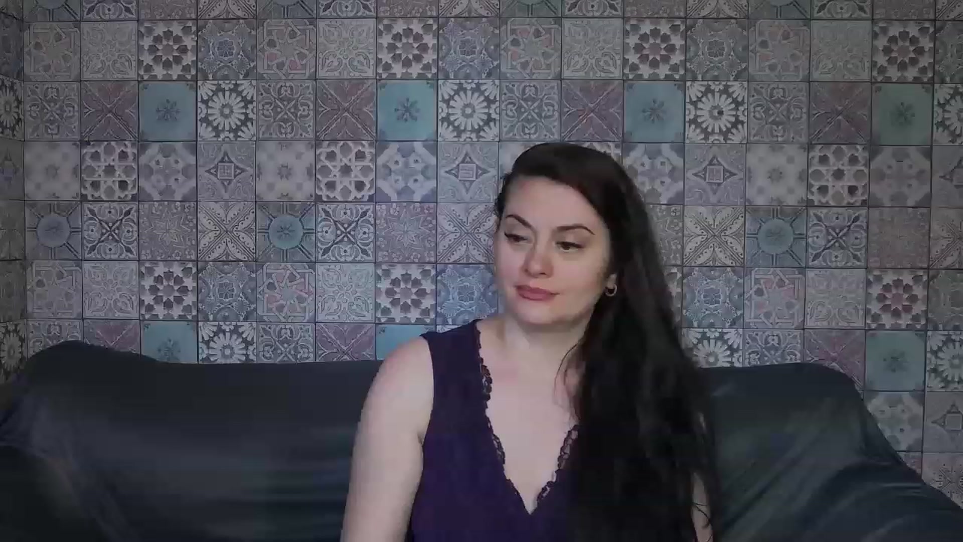 Gallery image thumbnail from ForeverChic's myfreecams stream on, 06/09/2023, 10:18 image 6 of 20