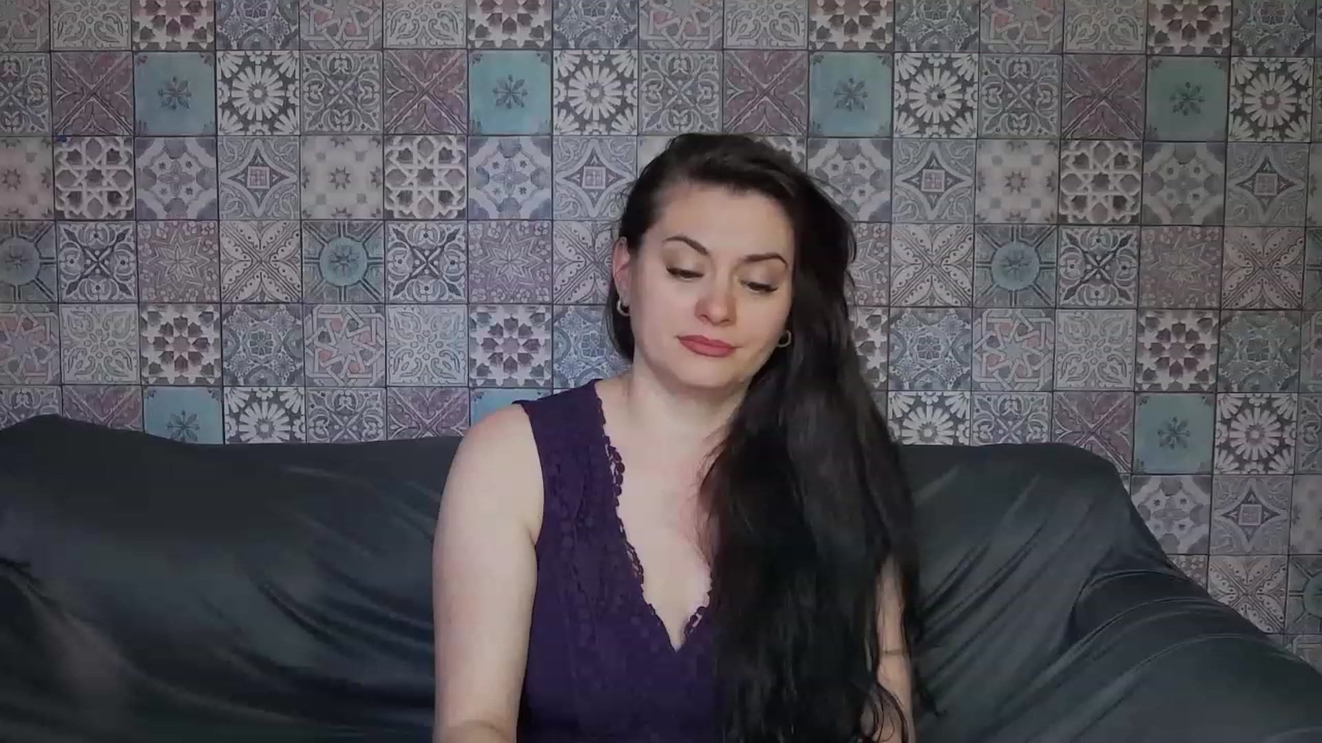 Gallery image thumbnail from ForeverChic's myfreecams stream on, 06/09/2023, 10:18 image 17 of 20