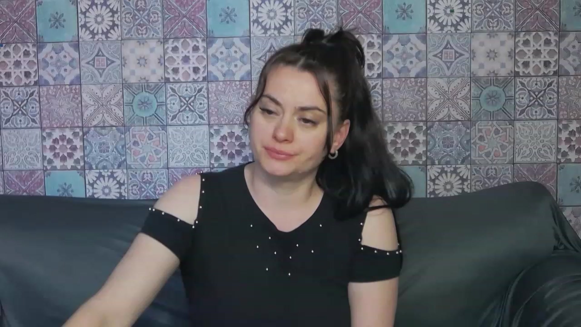 Gallery image thumbnail from ForeverChic's myfreecams stream on, 06/15/2023, 08:18 image 8 of 20