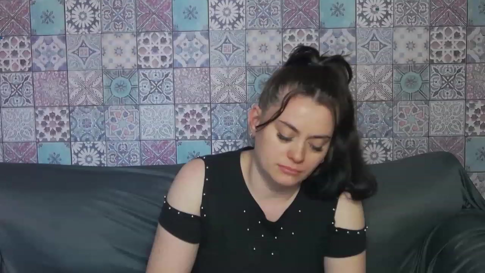 Gallery image thumbnail from ForeverChic's myfreecams stream on, 06/15/2023, 08:18 image 5 of 20