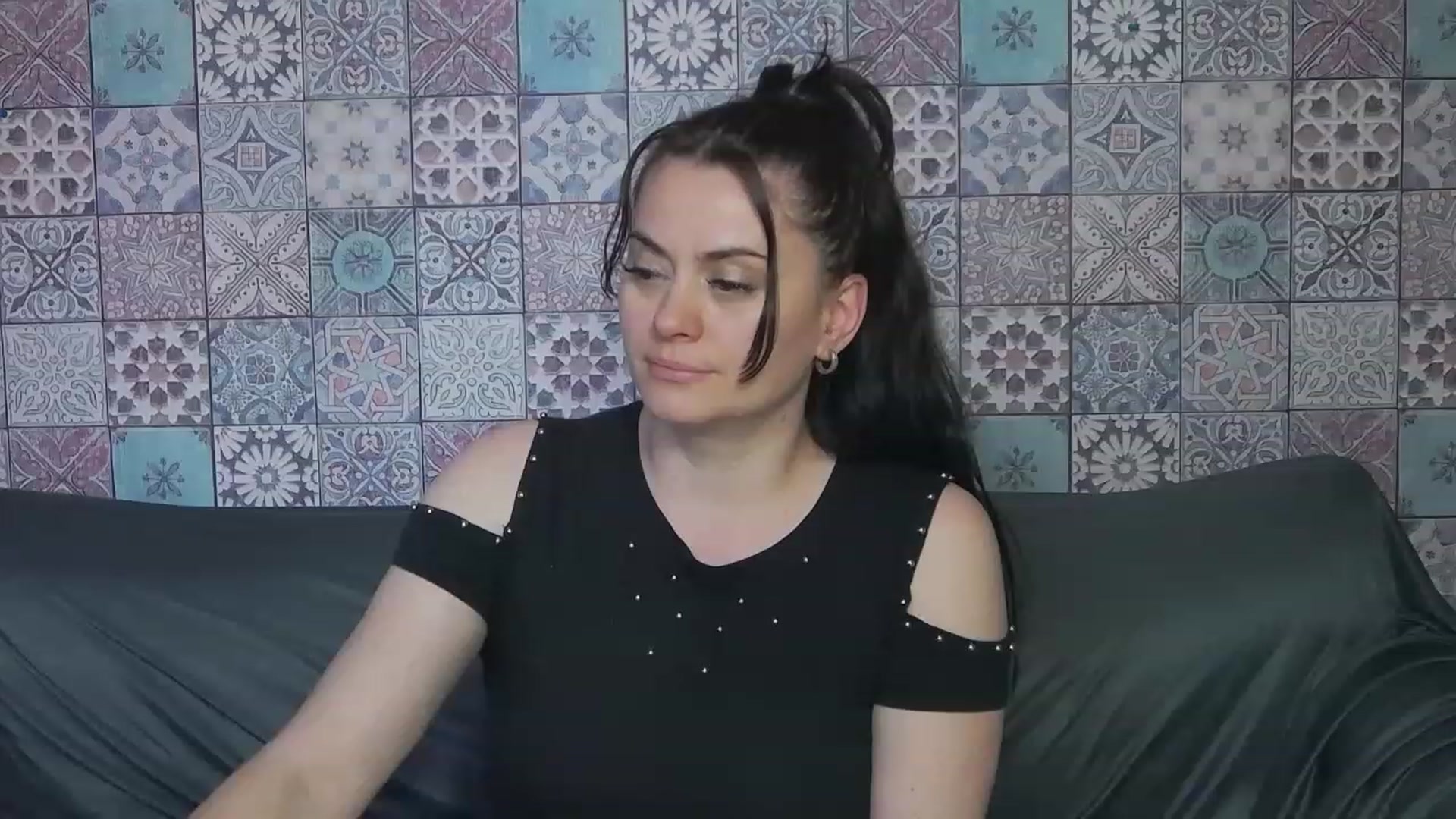 Gallery image thumbnail from ForeverChic's myfreecams stream on, 06/15/2023, 10:11 image 11 of 20