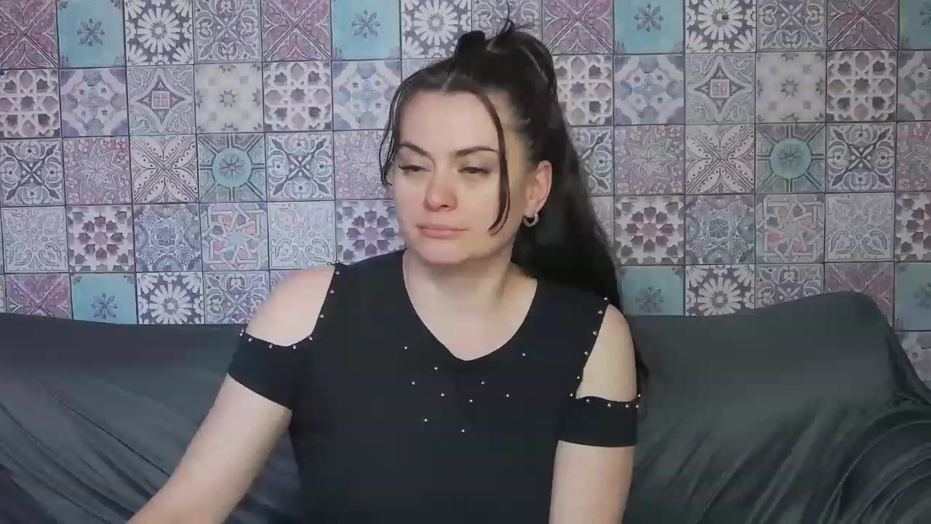 Gallery image thumbnail from ForeverChic's myfreecams stream on, 06/15/2023, 10:11 image 4 of 20
