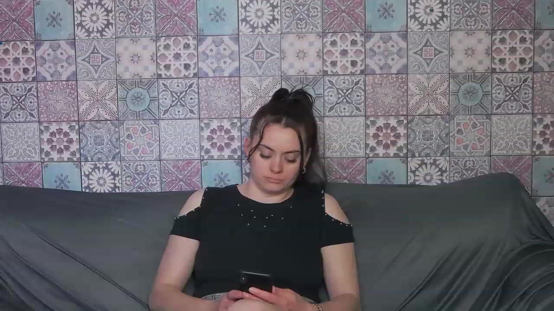 Gallery image thumbnail from ForeverChic's myfreecams stream on, 06/15/2023, 10:11 image 3 of 20