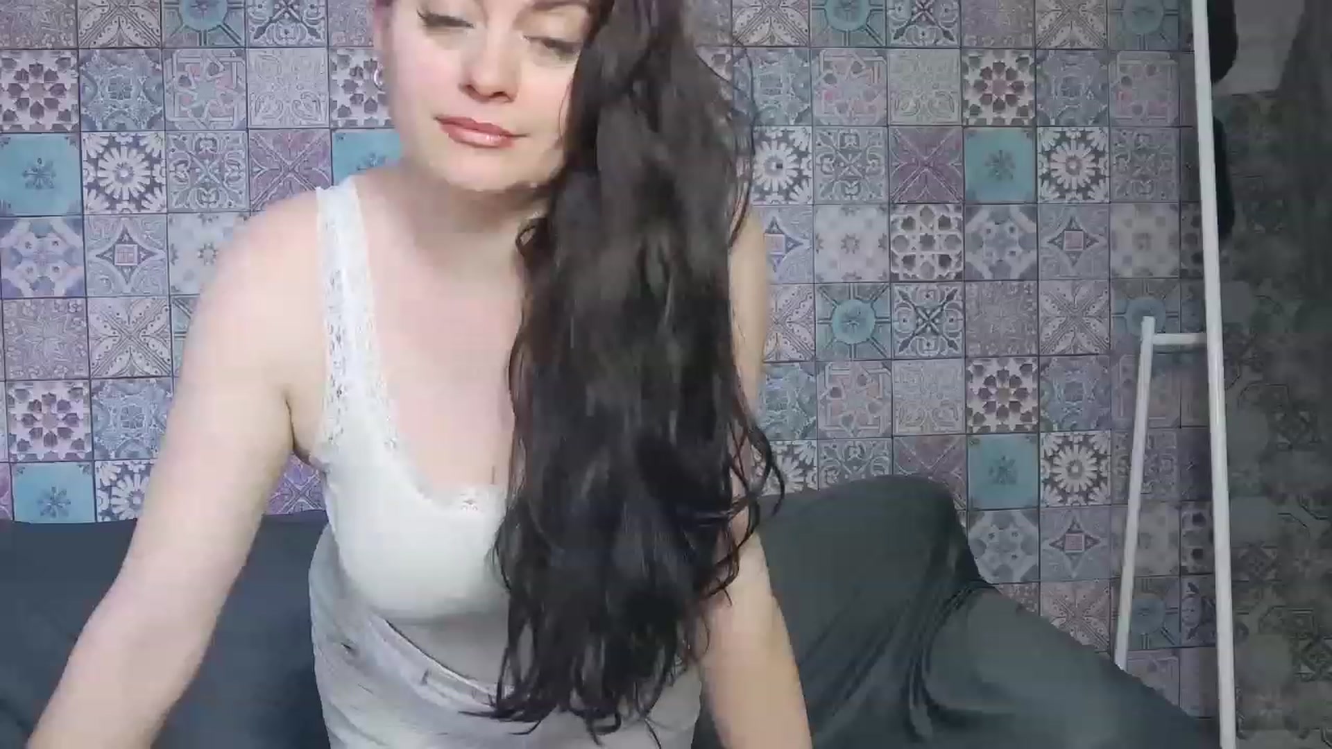 Gallery image thumbnail from ForeverChic's myfreecams stream on, 06/16/2023, 10:12 image 15 of 20
