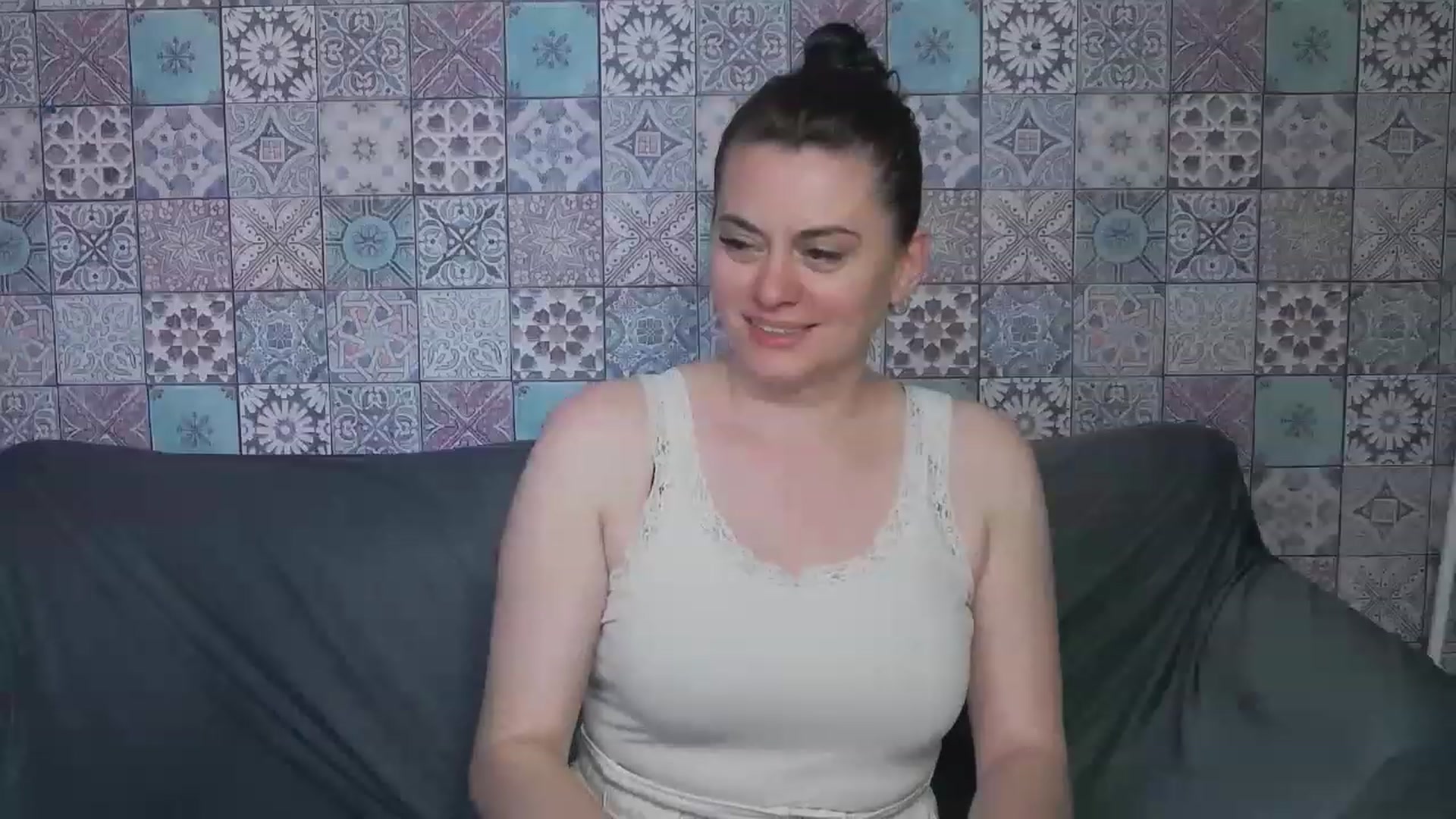 Gallery image thumbnail from ForeverChic's myfreecams stream on, 06/16/2023, 12:04 image 9 of 20