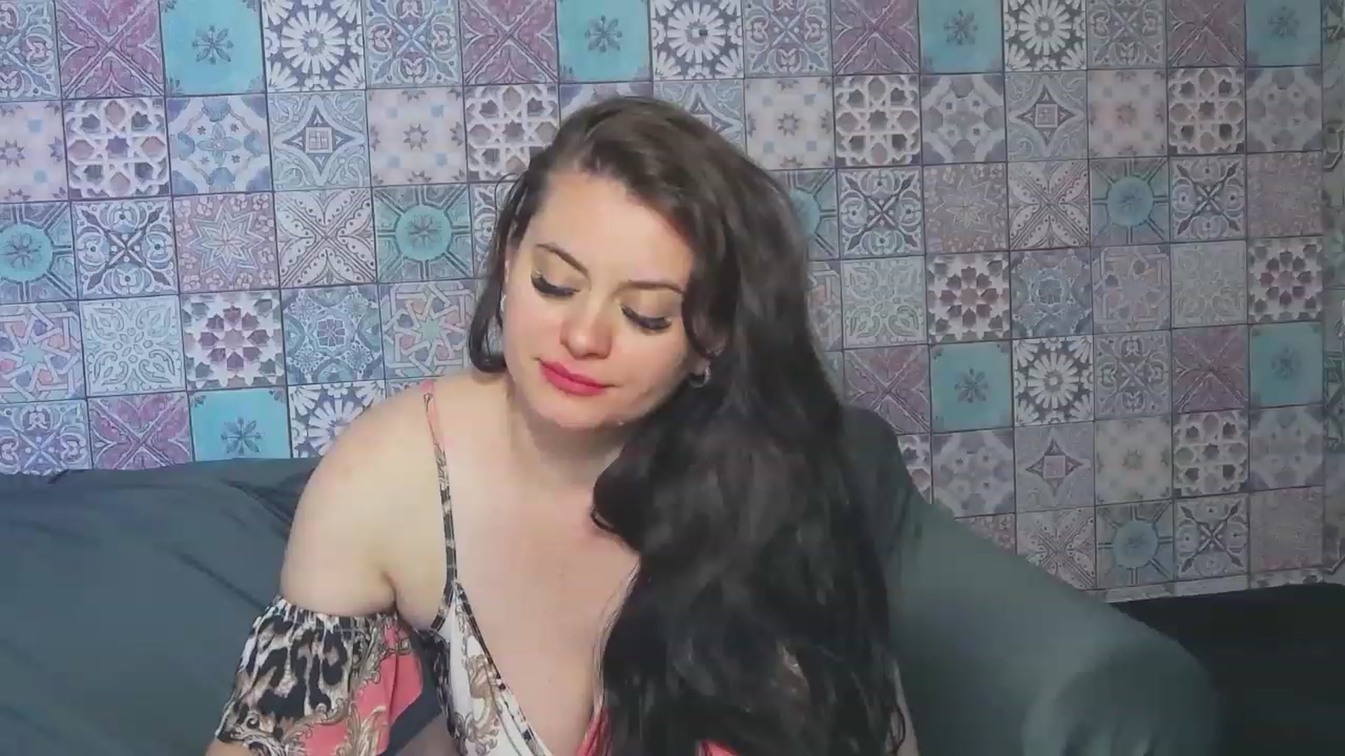 Gallery image thumbnail from ForeverChic's myfreecams stream on, 06/24/2023, 10:25 image 7 of 20