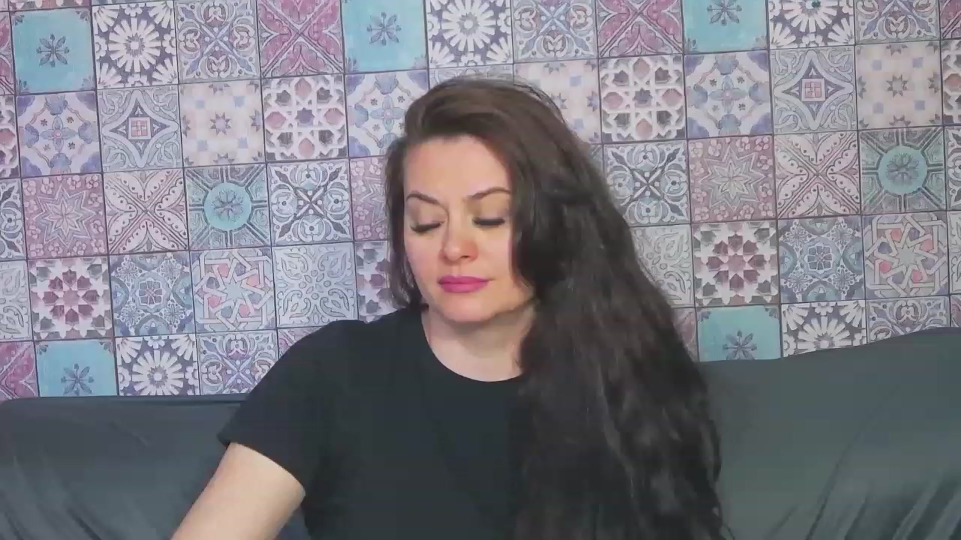 Gallery image thumbnail from ForeverChic's myfreecams stream on, 06/28/2023, 08:55 image 3 of 20