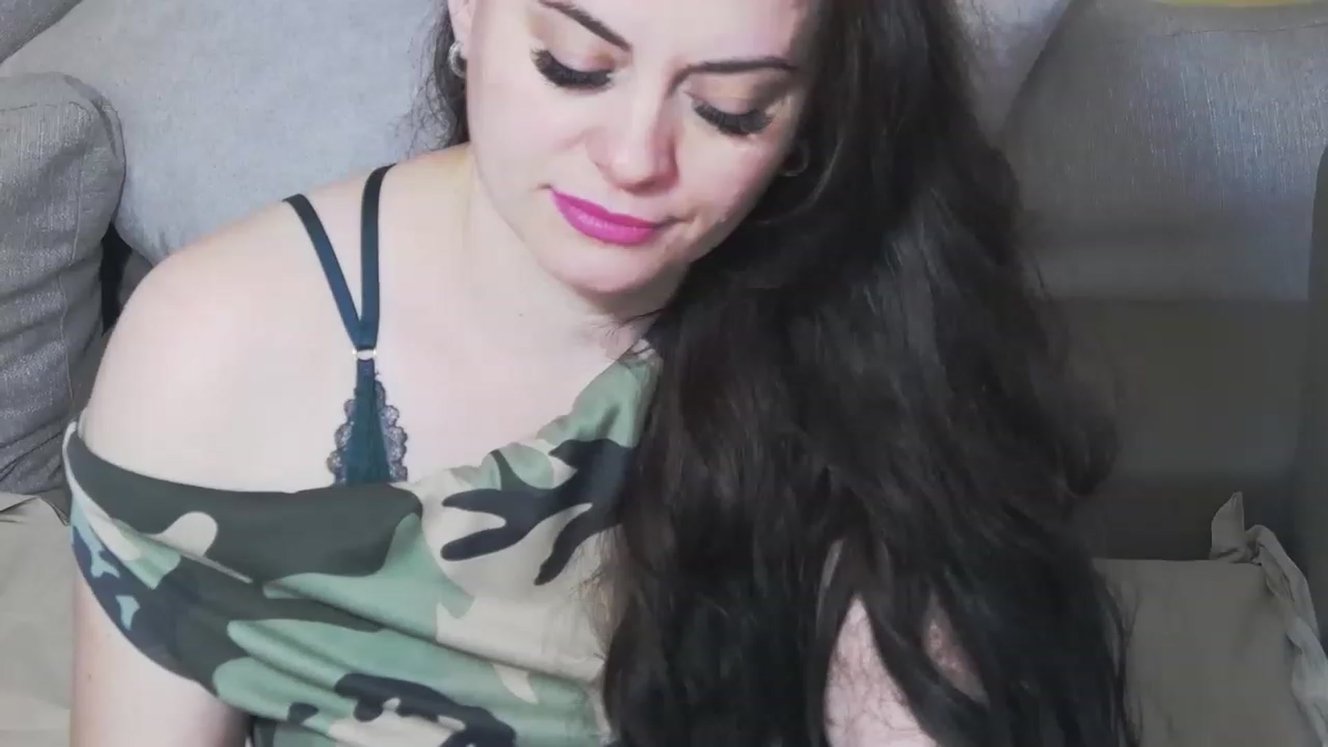 Gallery image thumbnail from ForeverChic's myfreecams stream on, 07/05/2023, 09:08 image 8 of 20