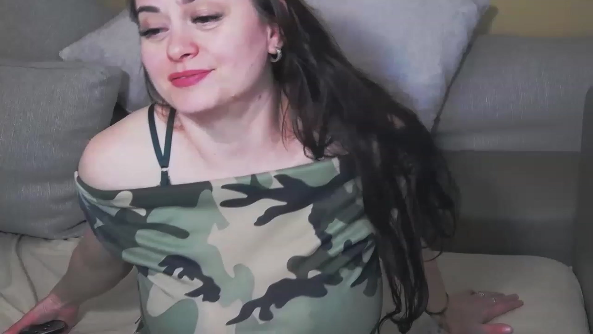 Gallery image thumbnail from ForeverChic's myfreecams stream on, 07/05/2023, 13:09 image 9 of 20