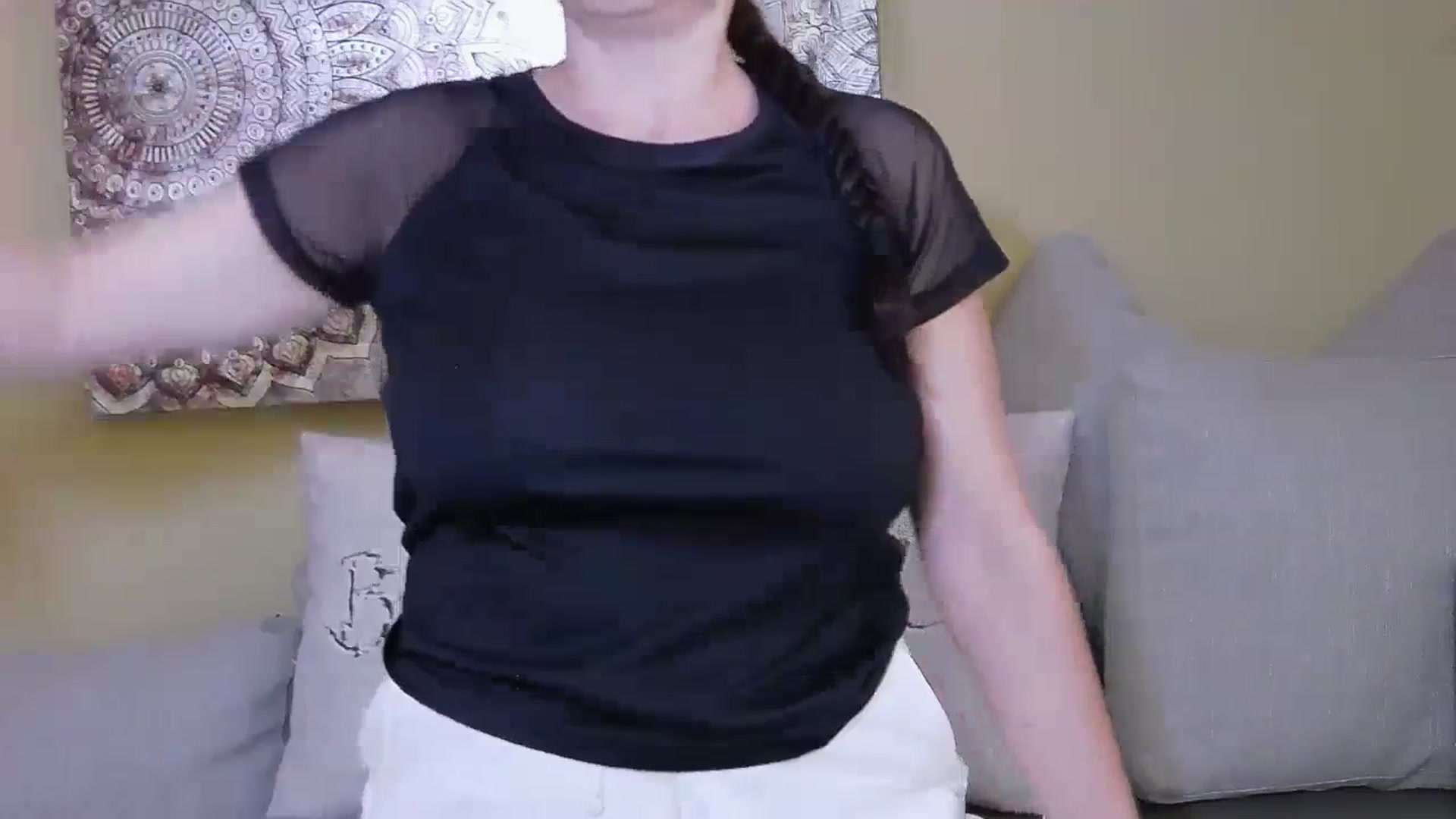 Gallery image thumbnail from ForeverChic's myfreecams stream on, 08/03/2023, 08:17 image 7 of 20