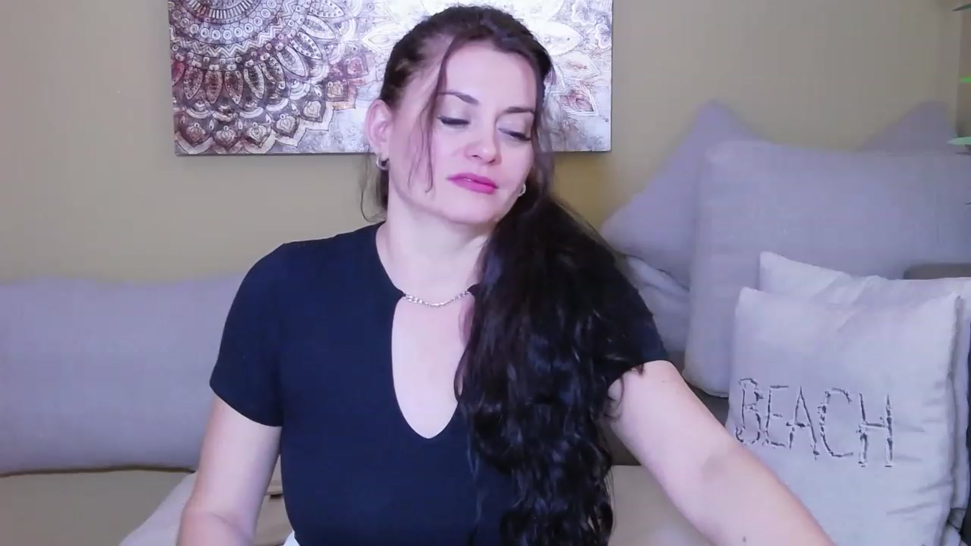 Gallery image thumbnail from ForeverChic's myfreecams stream on, 08/10/2023, 12:02 image 13 of 20