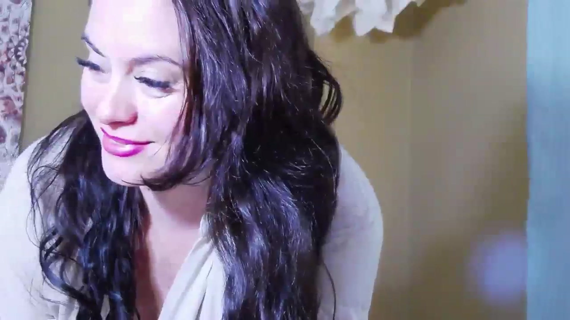 Gallery image thumbnail from ForeverChic's myfreecams stream on, 08/17/2023, 06:31 image 12 of 20