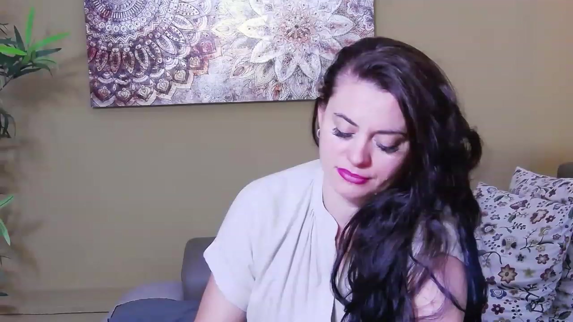Gallery image thumbnail from ForeverChic's myfreecams stream on, 08/17/2023, 07:05 image 8 of 20