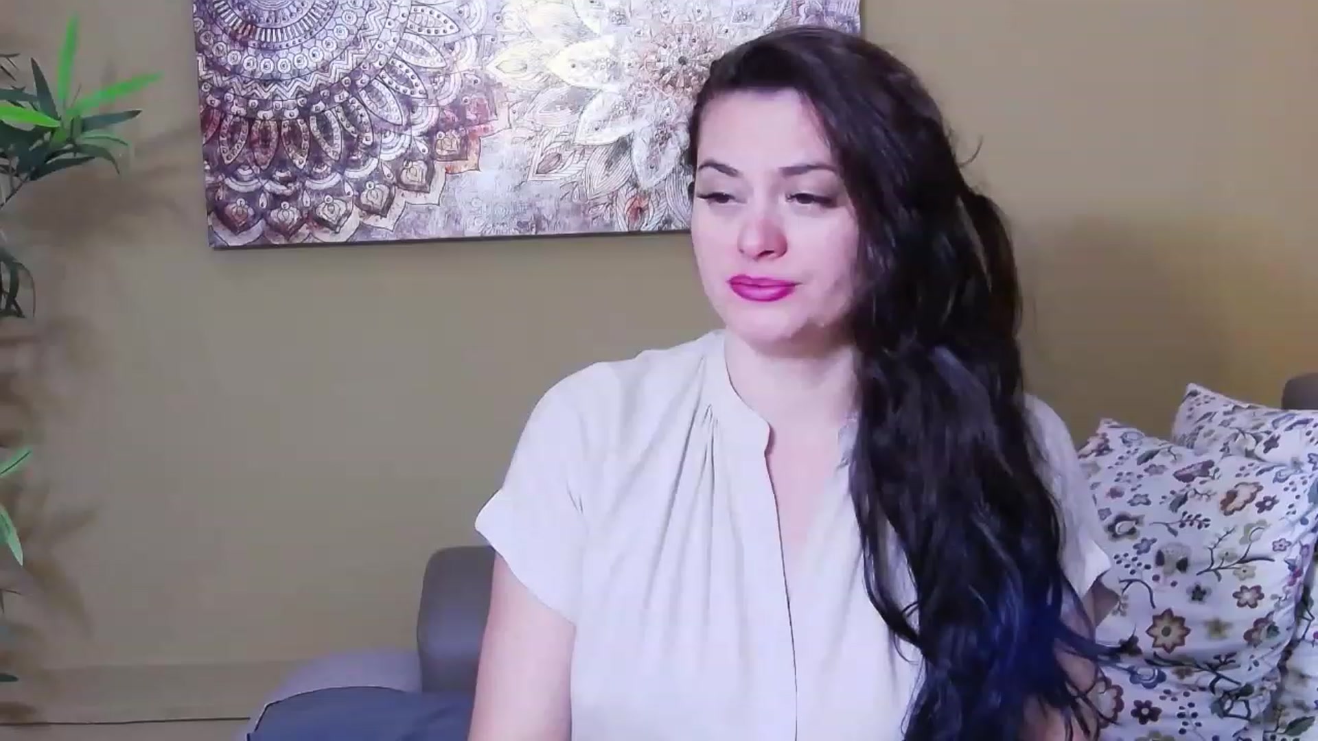 Gallery image thumbnail from ForeverChic's myfreecams stream on, 08/17/2023, 07:05 image 2 of 20