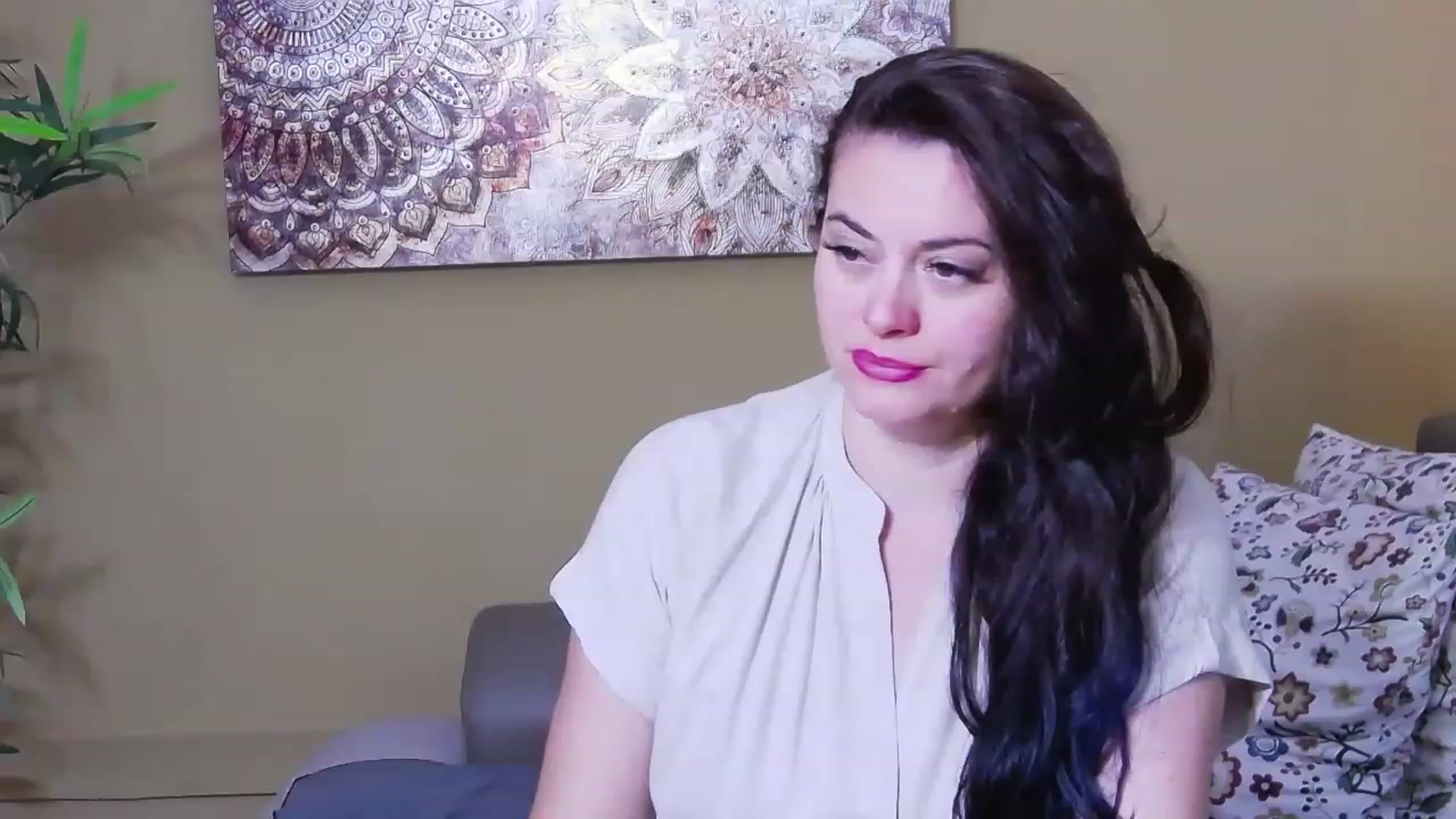 Gallery image thumbnail from ForeverChic's myfreecams stream on, 08/17/2023, 07:05 image 1 of 20