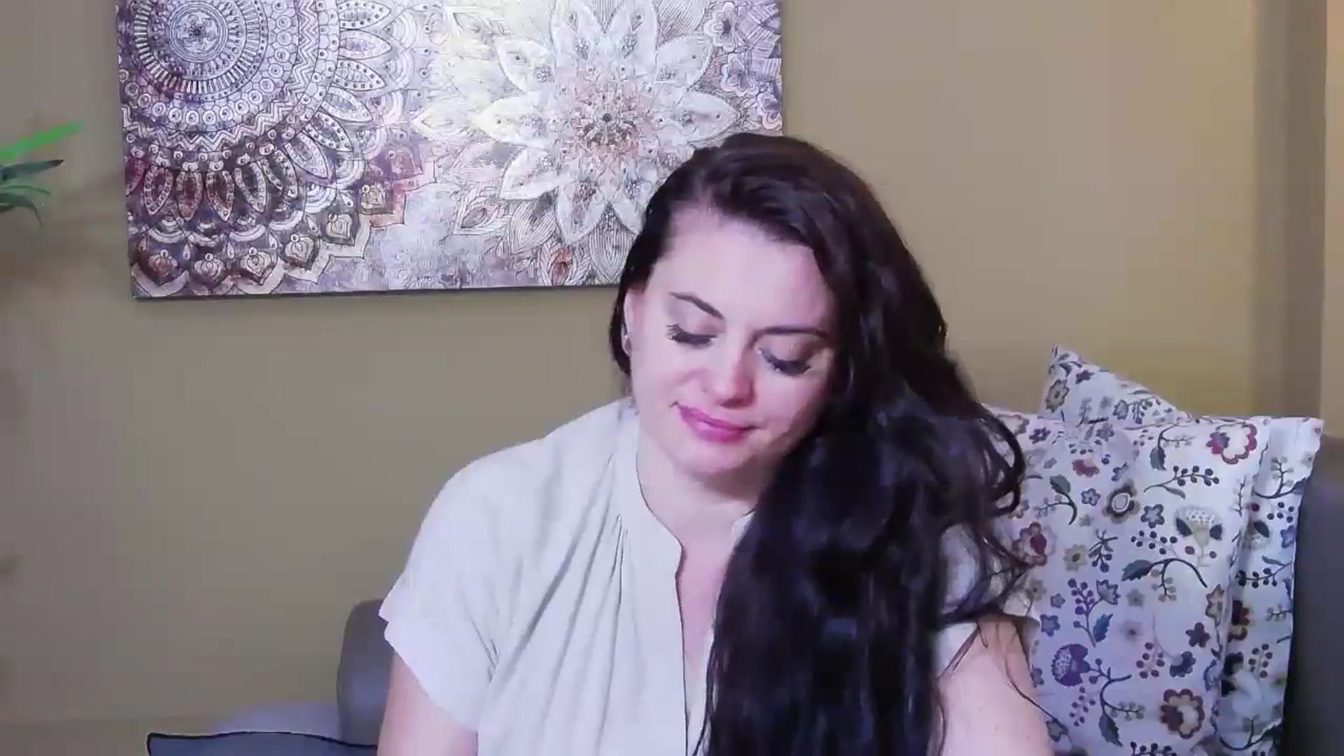 Gallery image thumbnail from ForeverChic's myfreecams stream on, 08/17/2023, 09:10 image 5 of 20