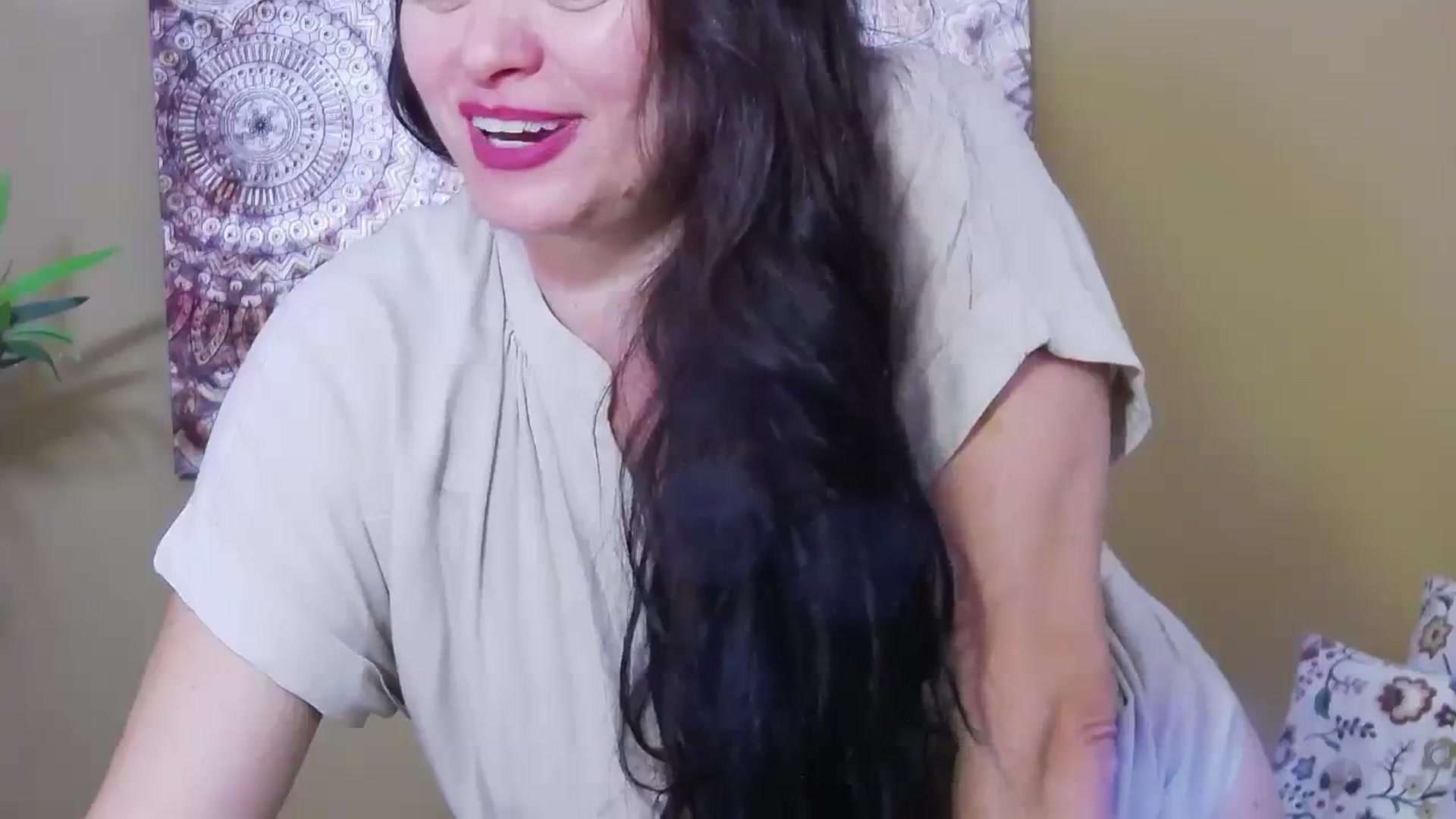 Gallery image thumbnail from ForeverChic's myfreecams stream on, 08/17/2023, 12:09 image 12 of 20