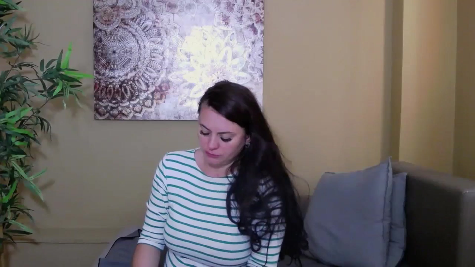 Gallery image thumbnail from ForeverChic's myfreecams stream on, 08/31/2023, 11:59 image 14 of 20