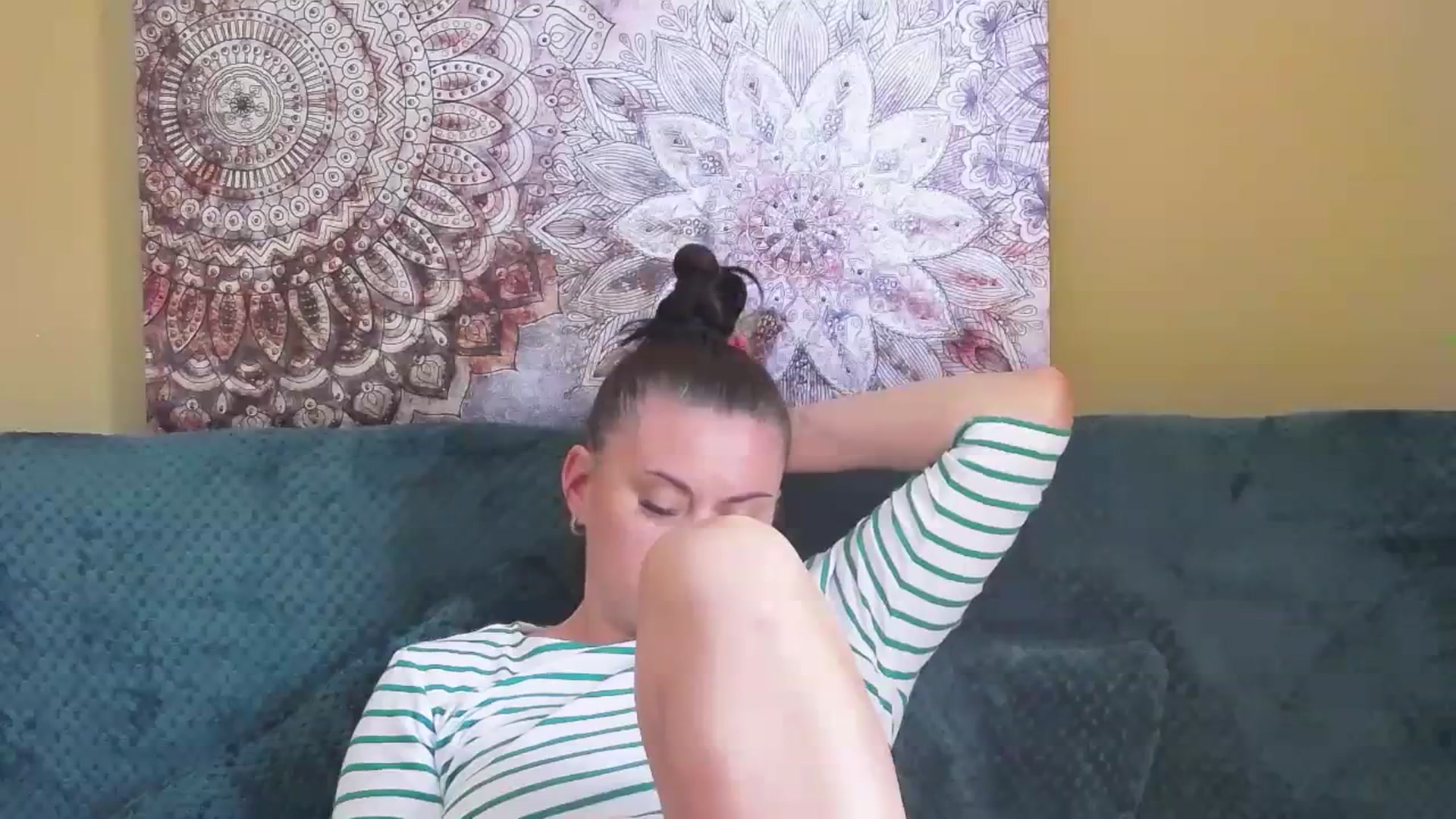 Gallery image thumbnail from ForeverChic's myfreecams stream on, 10/04/2023, 10:02 image 20 of 20