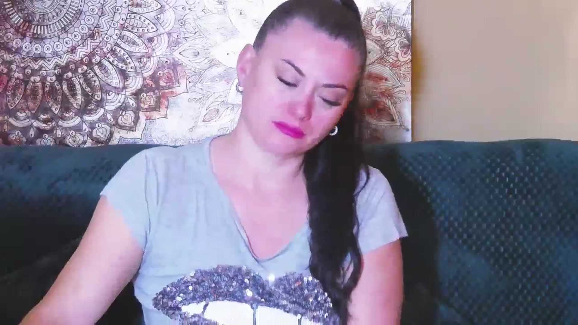 Gallery image thumbnail from ForeverChic's myfreecams stream on, 10/09/2023, 10:33 image 10 of 20