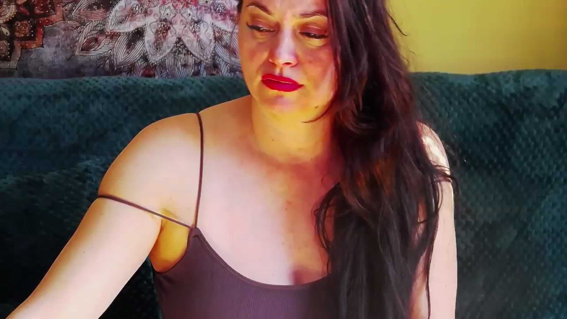 Gallery image thumbnail from ForeverChic's myfreecams stream on, 10/12/2023, 10:33 image 18 of 20