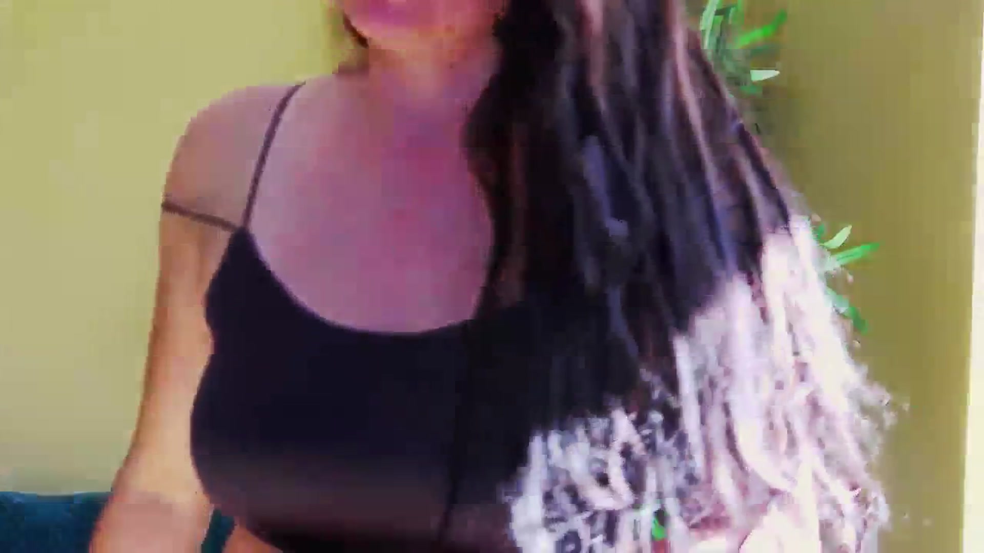 Gallery image thumbnail from ForeverChic's myfreecams stream on, 10/12/2023, 10:33 image 16 of 20