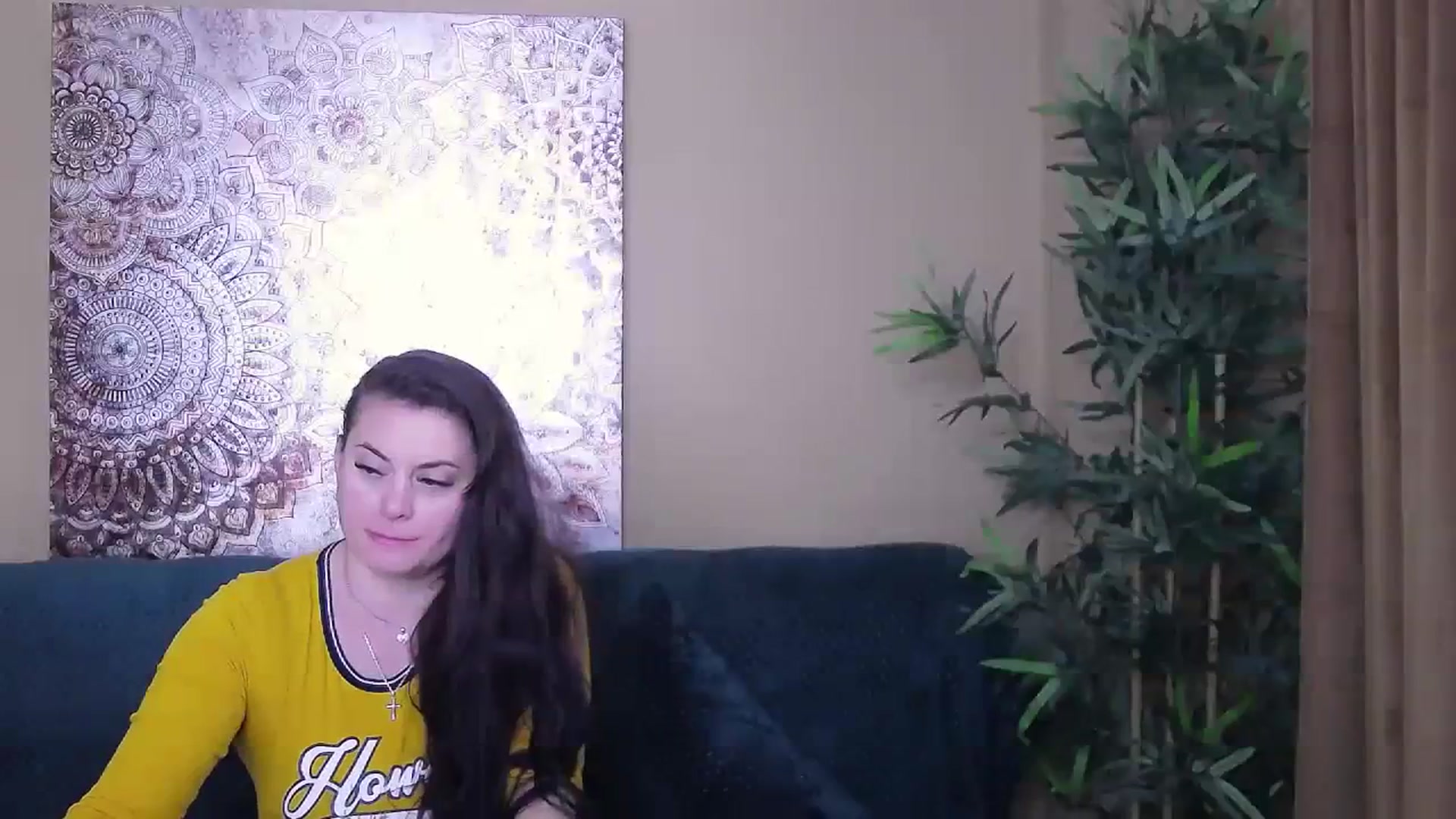 Gallery image thumbnail from ForeverChic's myfreecams stream on, 11/06/2023, 09:03 image 4 of 20