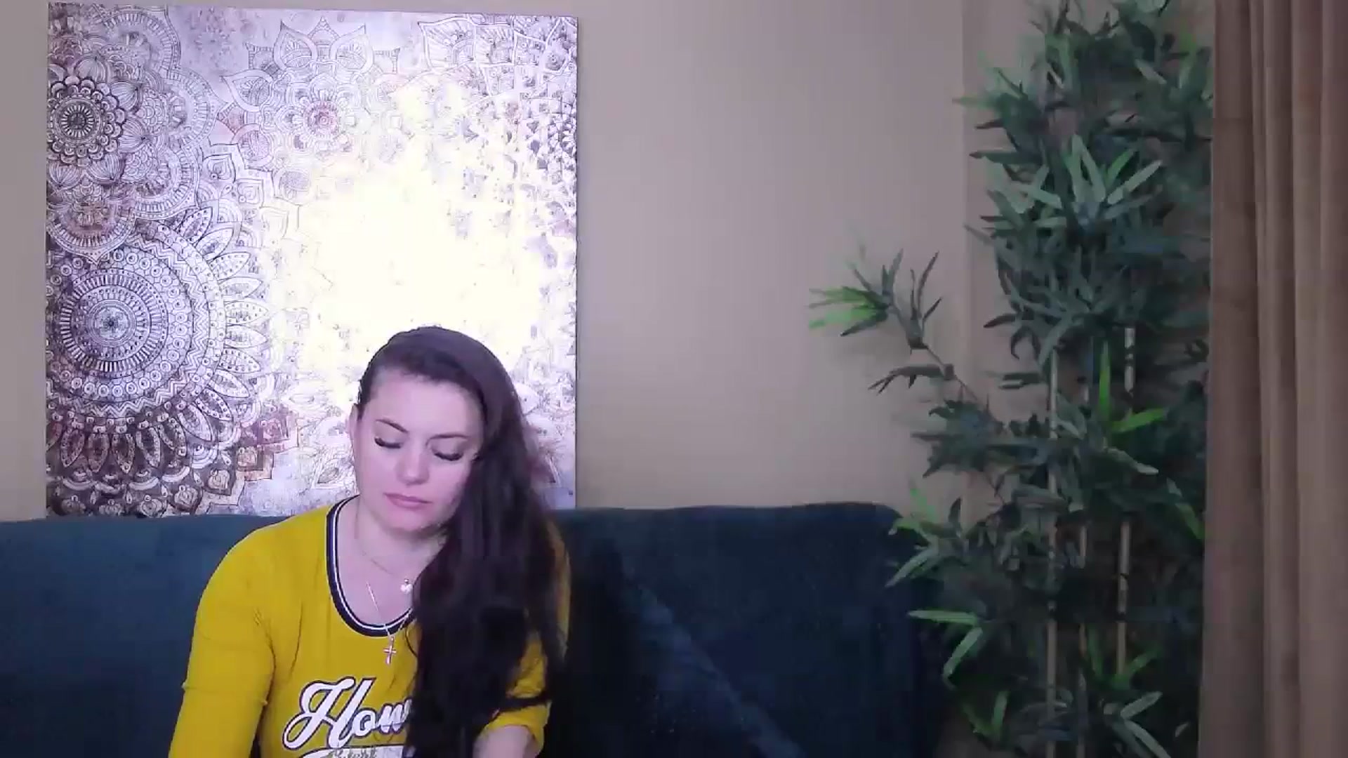 Gallery image thumbnail from ForeverChic's myfreecams stream on, 11/06/2023, 09:03 image 10 of 20