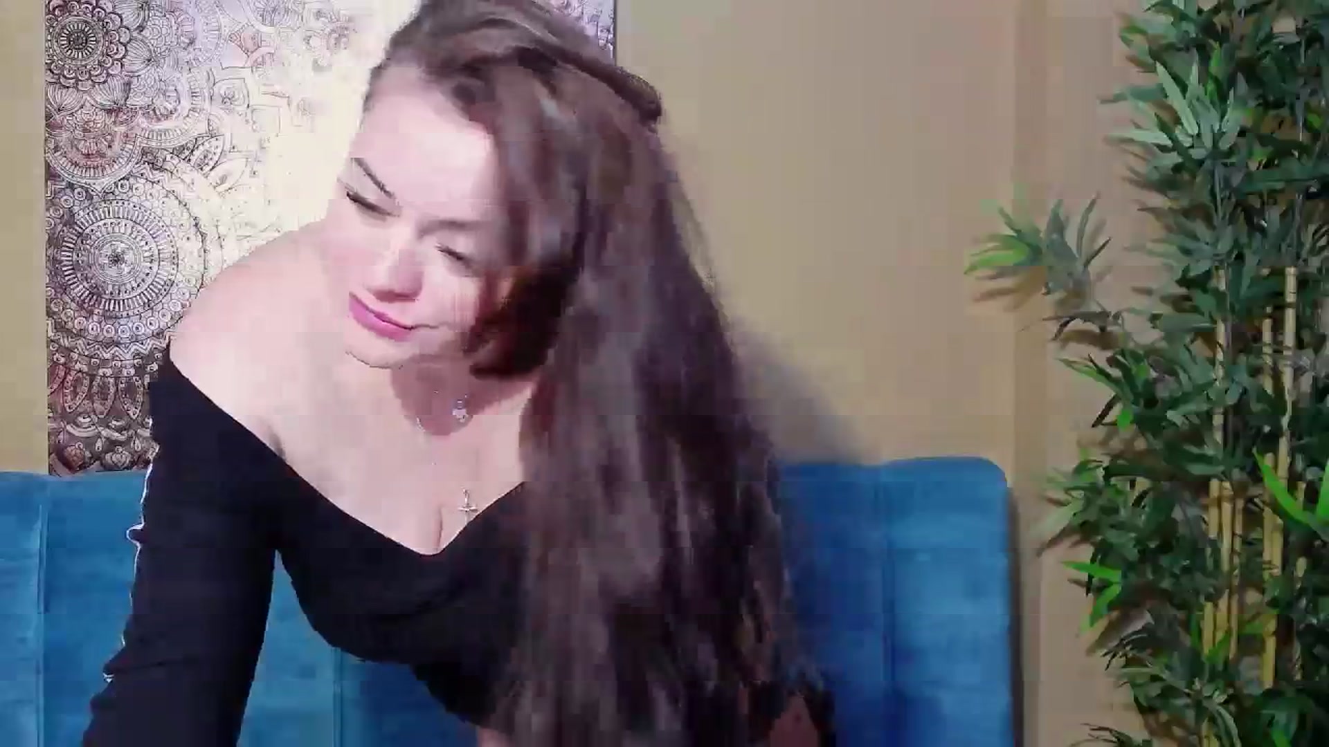Gallery image thumbnail from ForeverChic's myfreecams stream on, 11/08/2023, 12:06 image 6 of 20