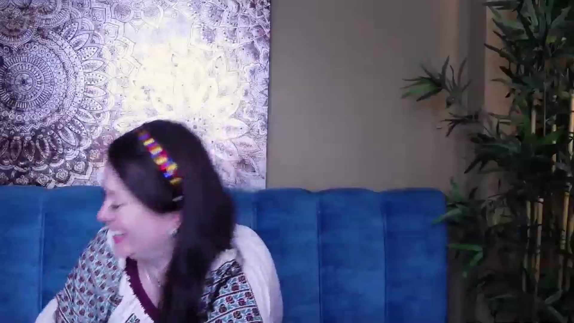 Gallery image thumbnail from ForeverChic's myfreecams stream on, 12/01/2023, 11:42 image 6 of 20