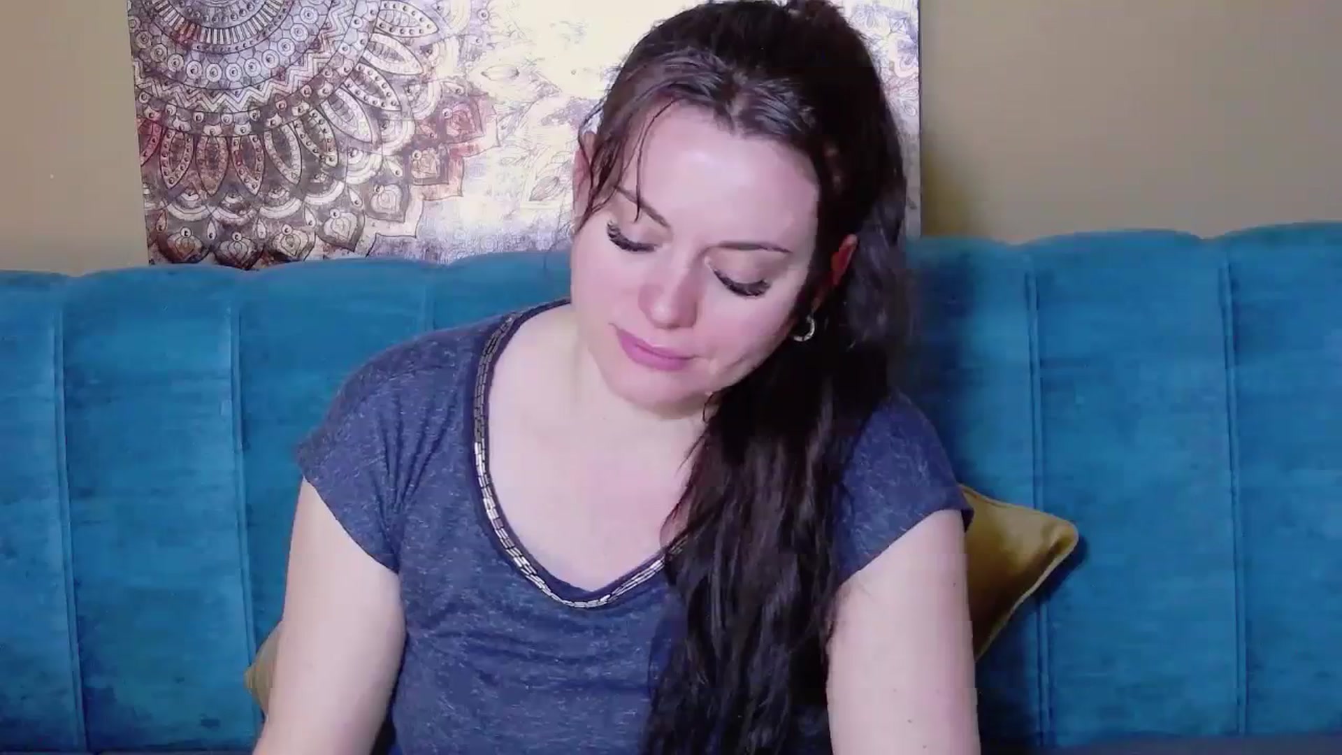 Gallery image thumbnail from ForeverChic's myfreecams stream on, 04/04/2024, 11:22 image 17 of 20