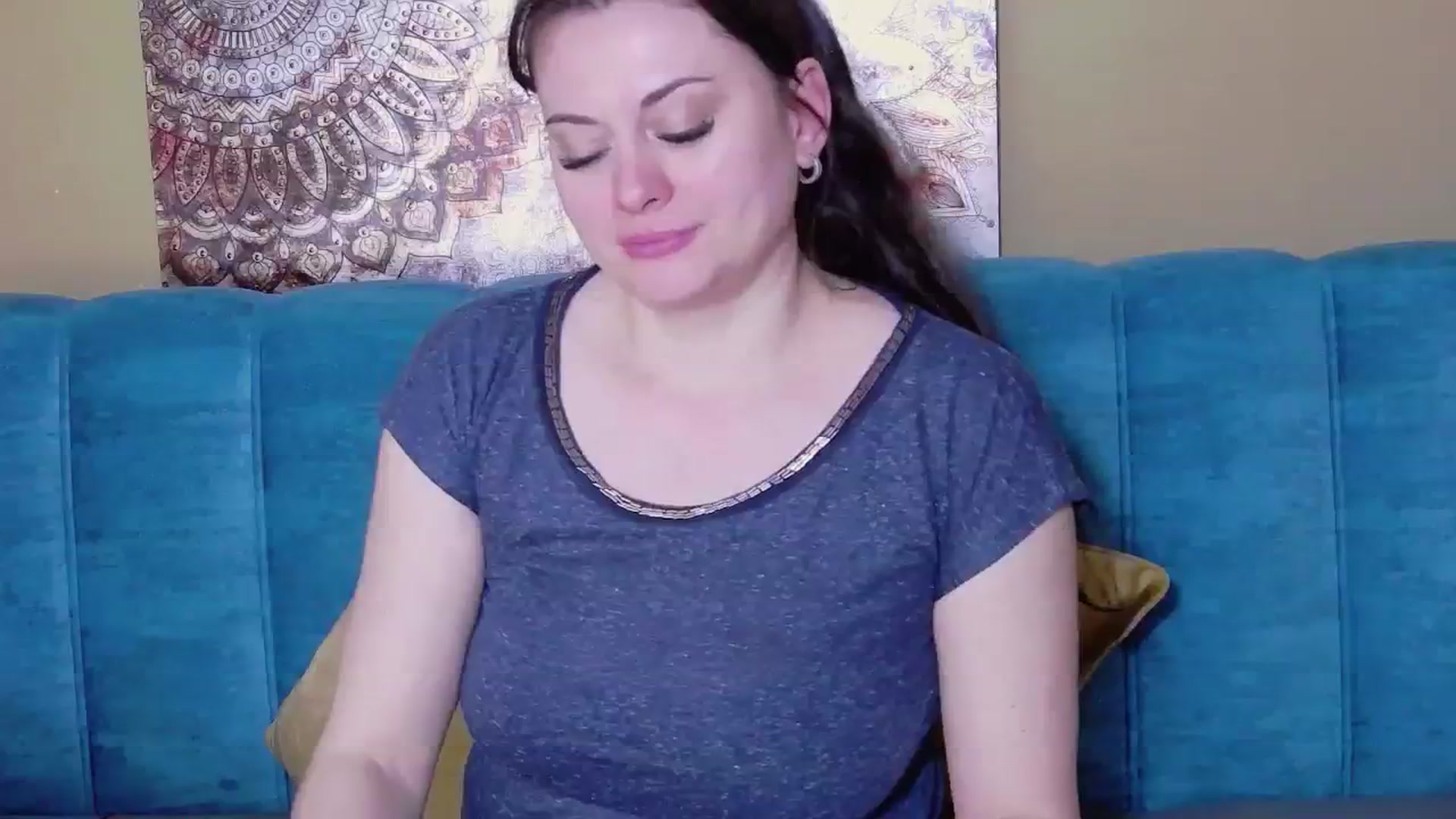 Gallery image thumbnail from ForeverChic's myfreecams stream on, 04/04/2024, 11:22 image 20 of 20