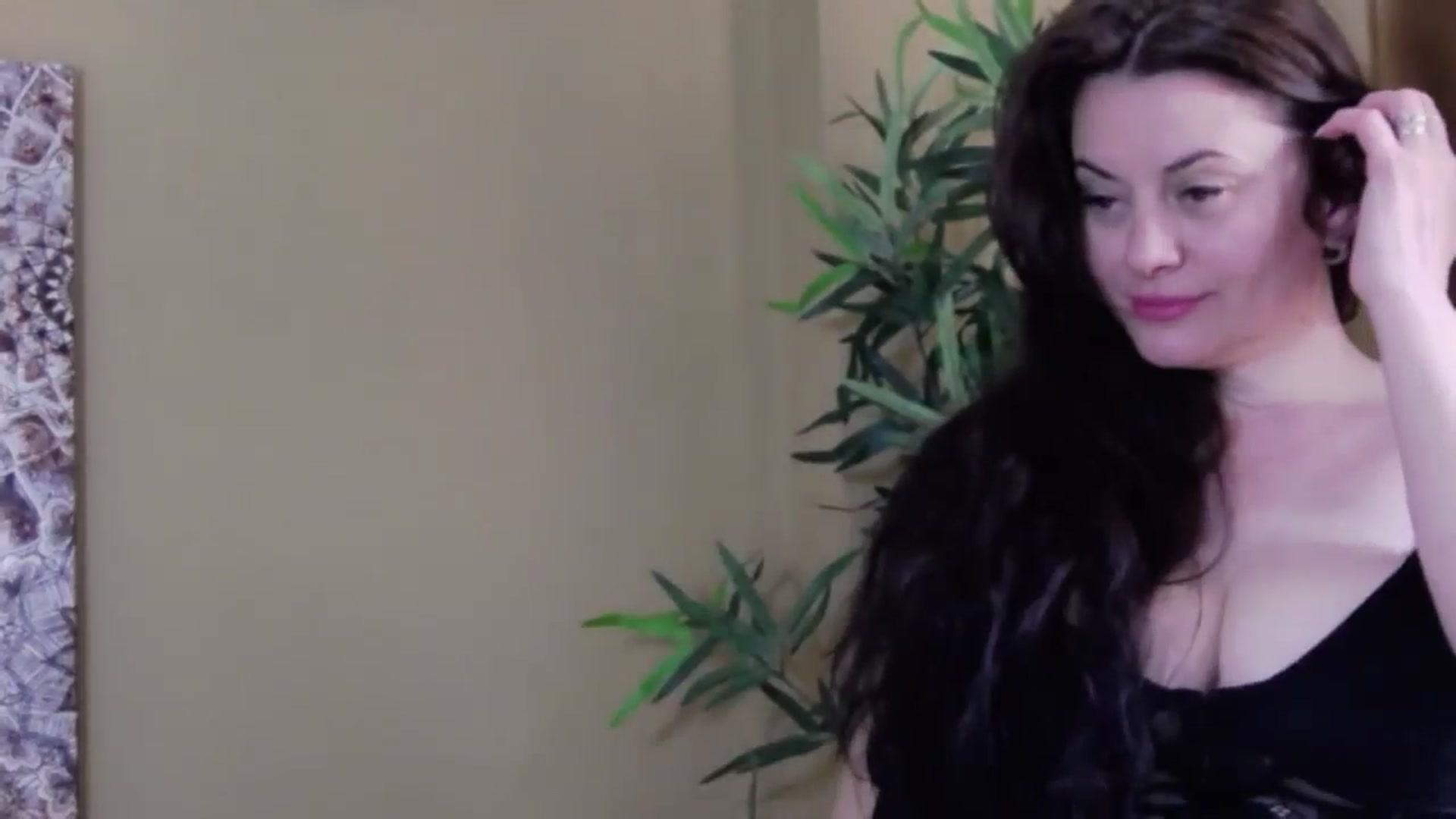 Gallery image thumbnail from ForeverChic's myfreecams stream on, 06/05/2024, 10:41 image 14 of 20