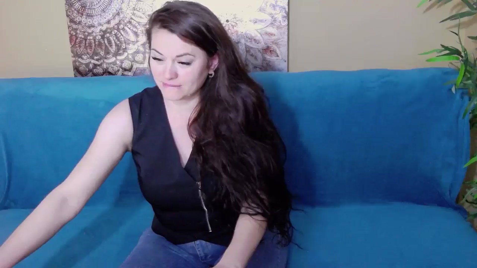 Gallery image thumbnail from ForeverChic's myfreecams stream on, 06/08/2024, 08:34 image 17 of 20