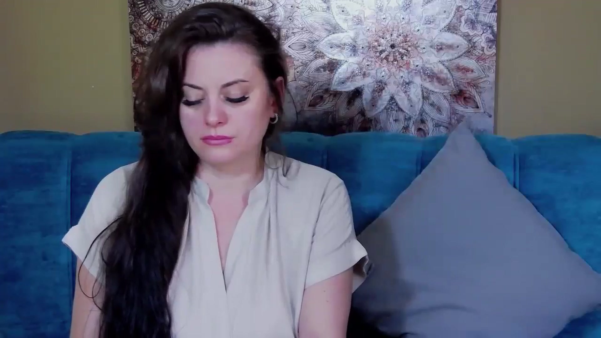 Gallery image thumbnail from ForeverChic's myfreecams stream on, 07/10/2024, 07:40 image 2 of 20
