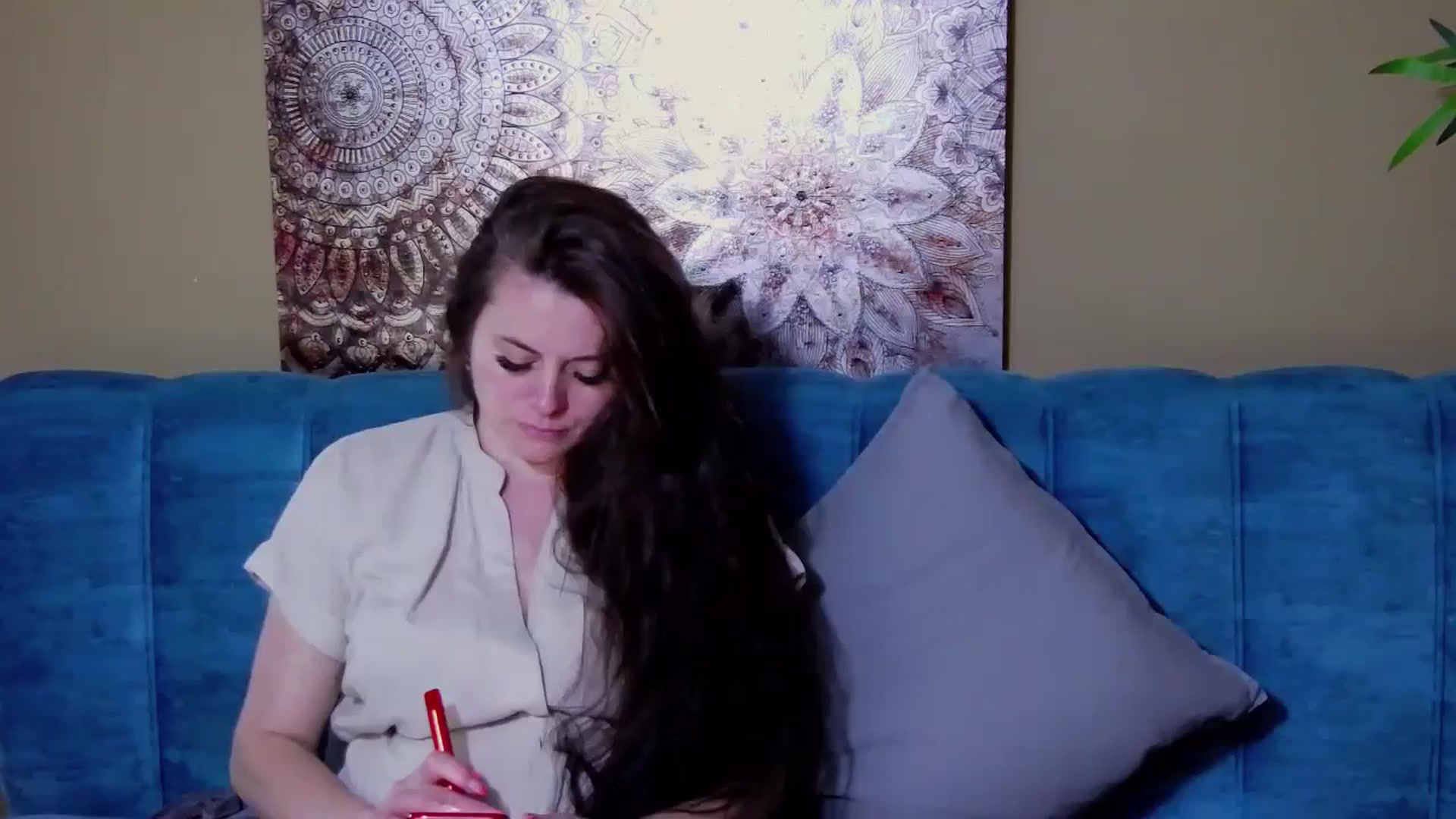 Gallery image thumbnail from ForeverChic's myfreecams stream on, 07/10/2024, 10:24 image 13 of 20