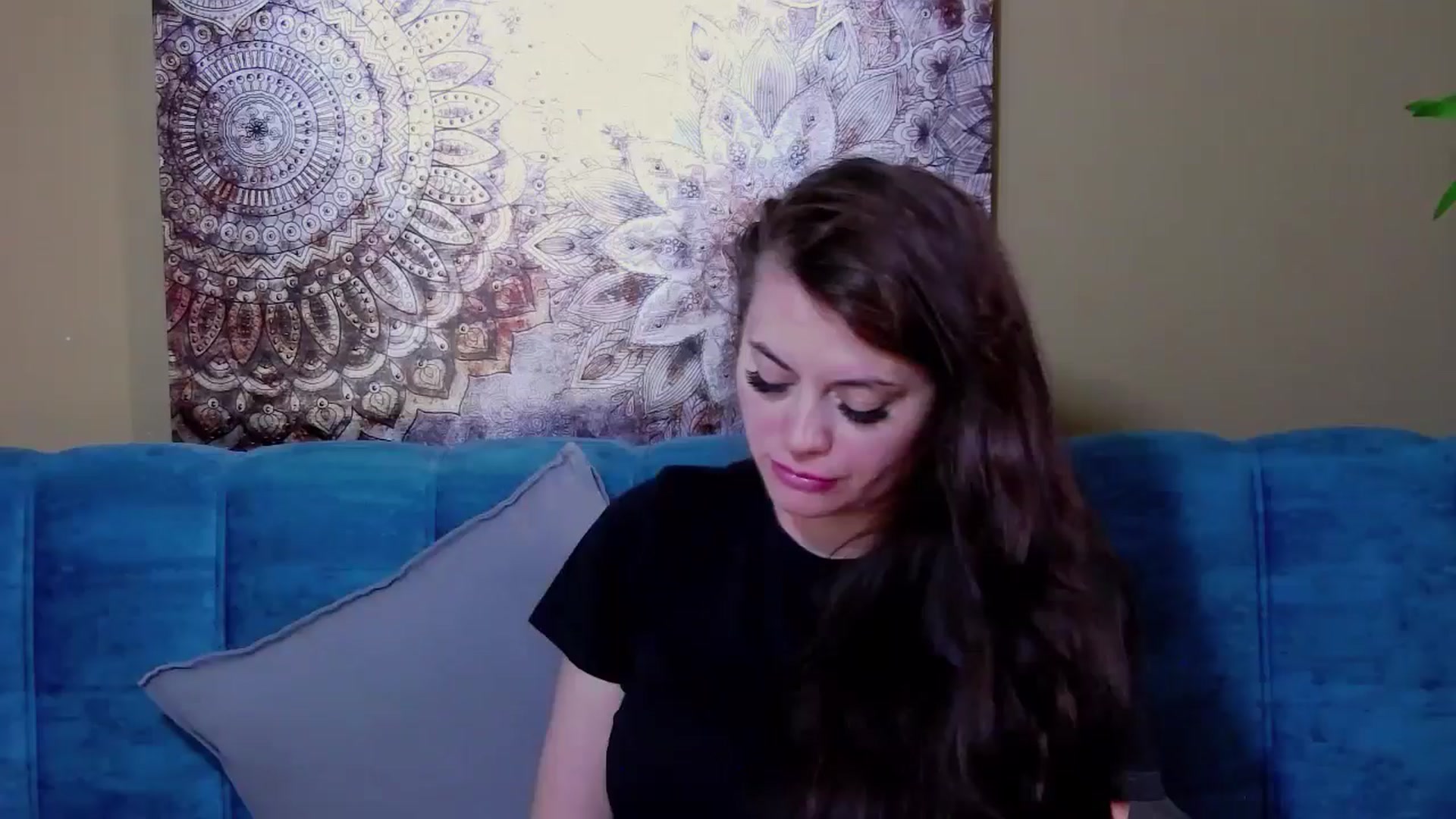 Gallery image thumbnail from ForeverChic's myfreecams stream on, 07/11/2024, 08:00 image 13 of 20