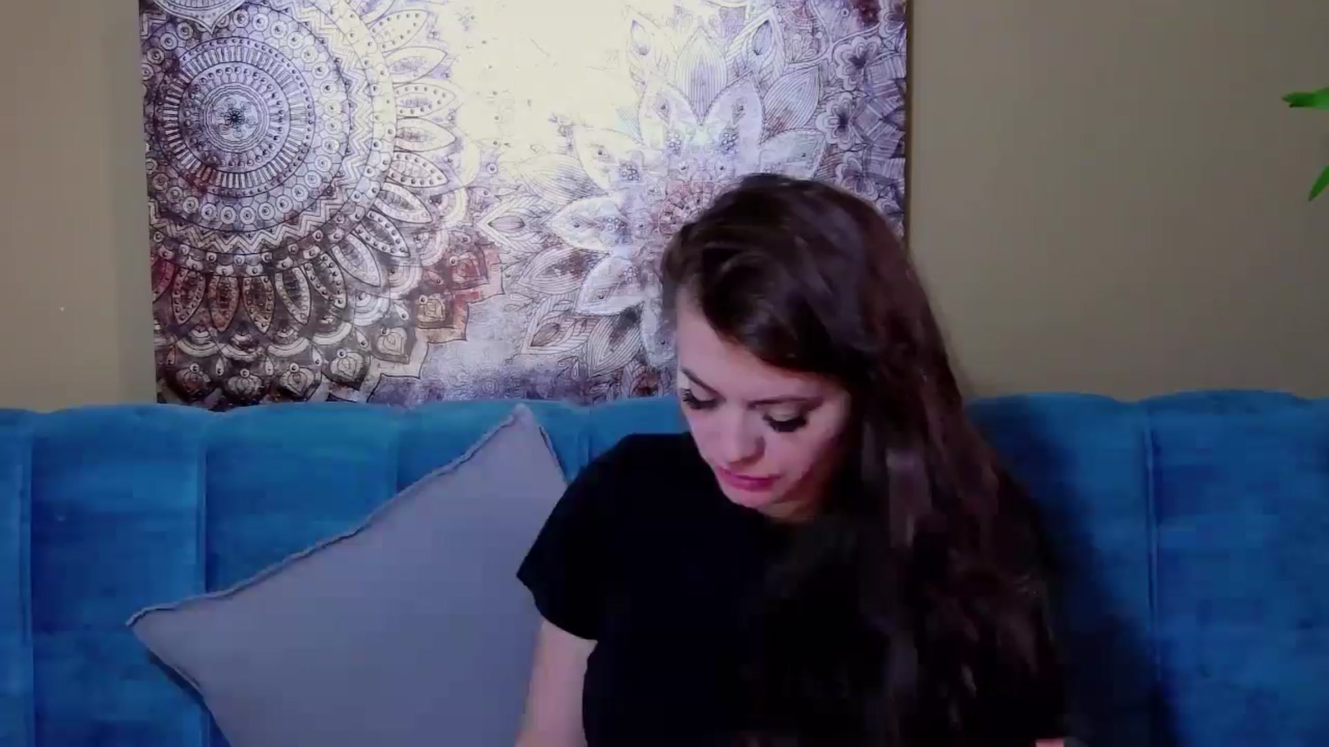 Gallery image thumbnail from ForeverChic's myfreecams stream on, 07/11/2024, 08:00 image 5 of 20
